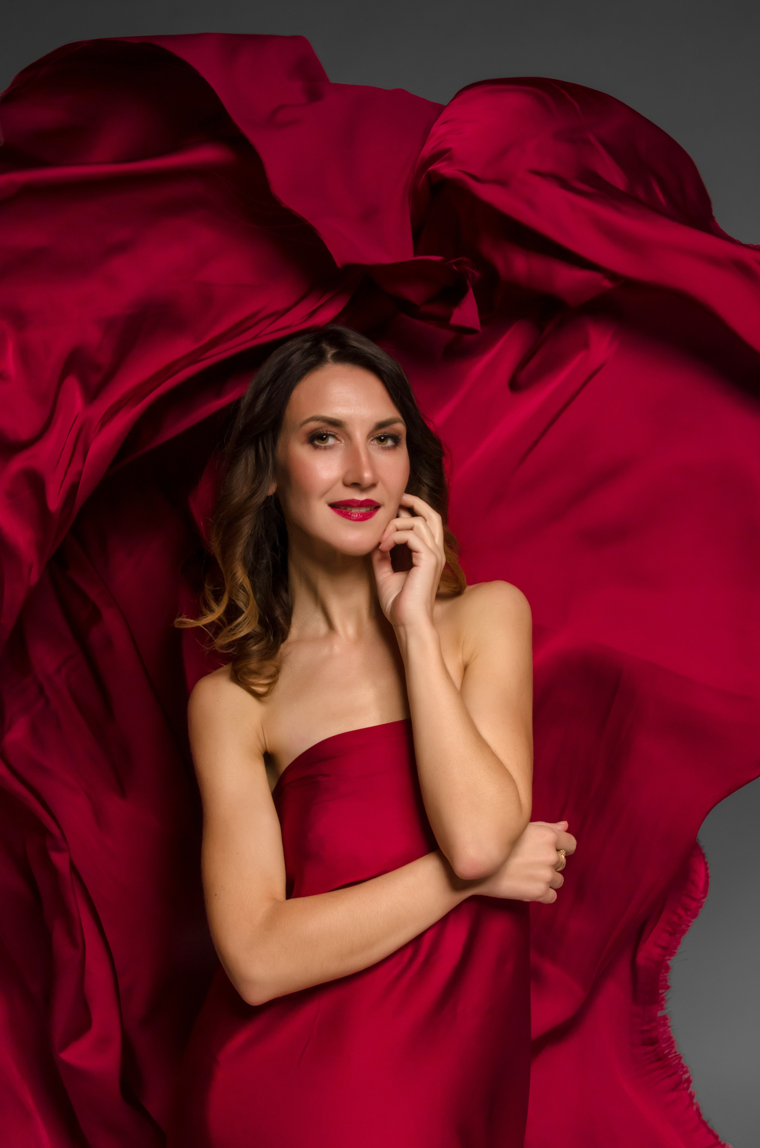 Съемки в студии. Индивидуальные, семейные, студийные съемки в Серпухове и за пределами