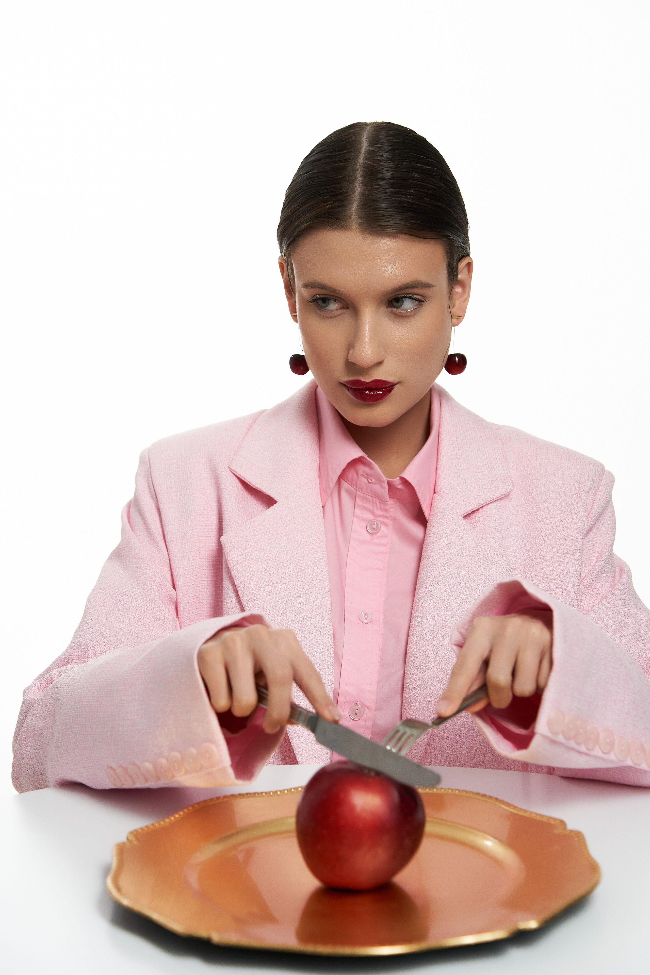 Ирина. Фотограф для брендов и маркетплейсов Екатеринбург Екатерина Дроздова