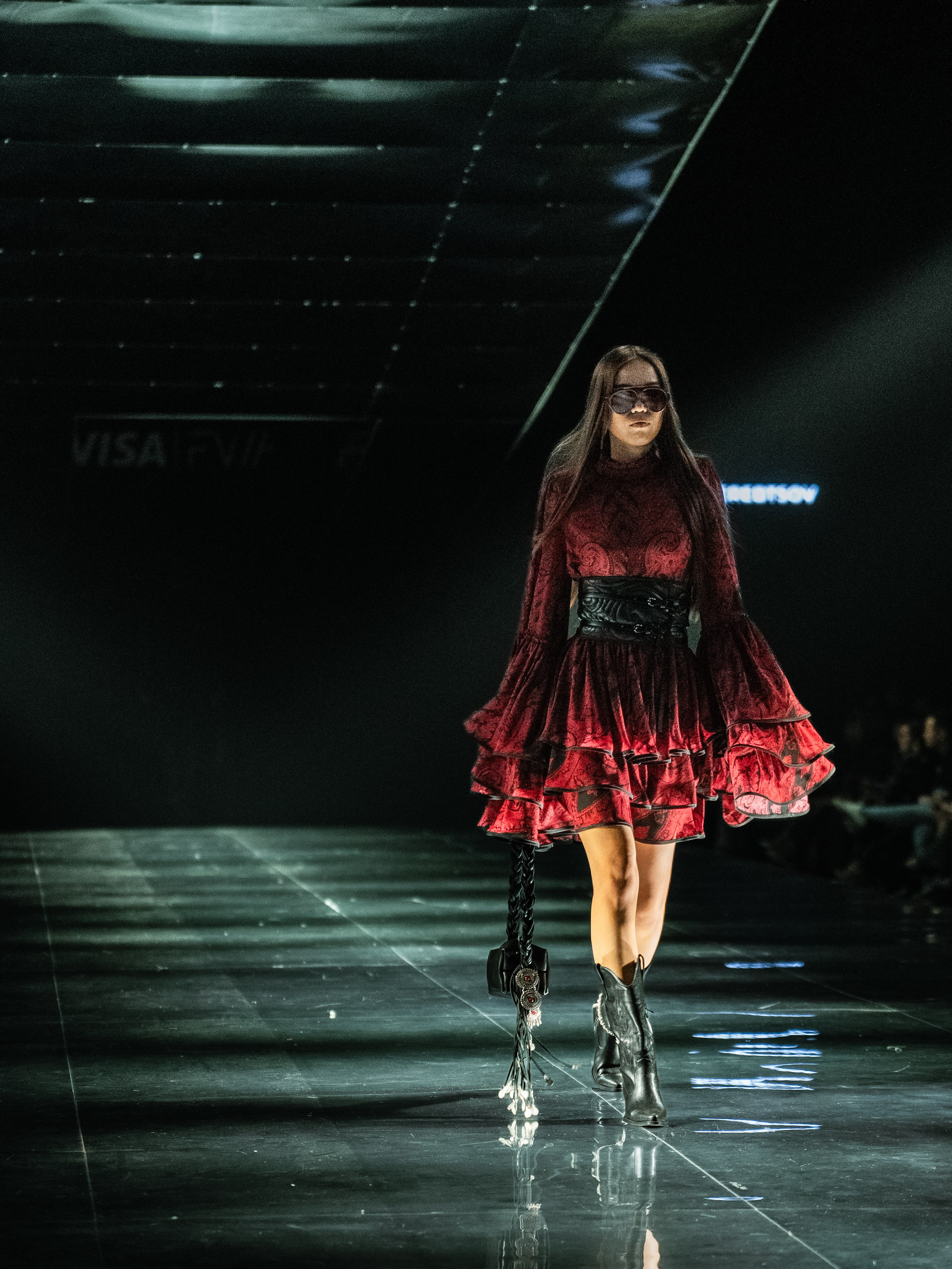Visa Fashion Week Almaty Pre-Fall 2026 April Leonid Zherebtsov. Сайт Алматинского НЮ АРТ, будуар и фэшн фотографа Дениса Карпенко