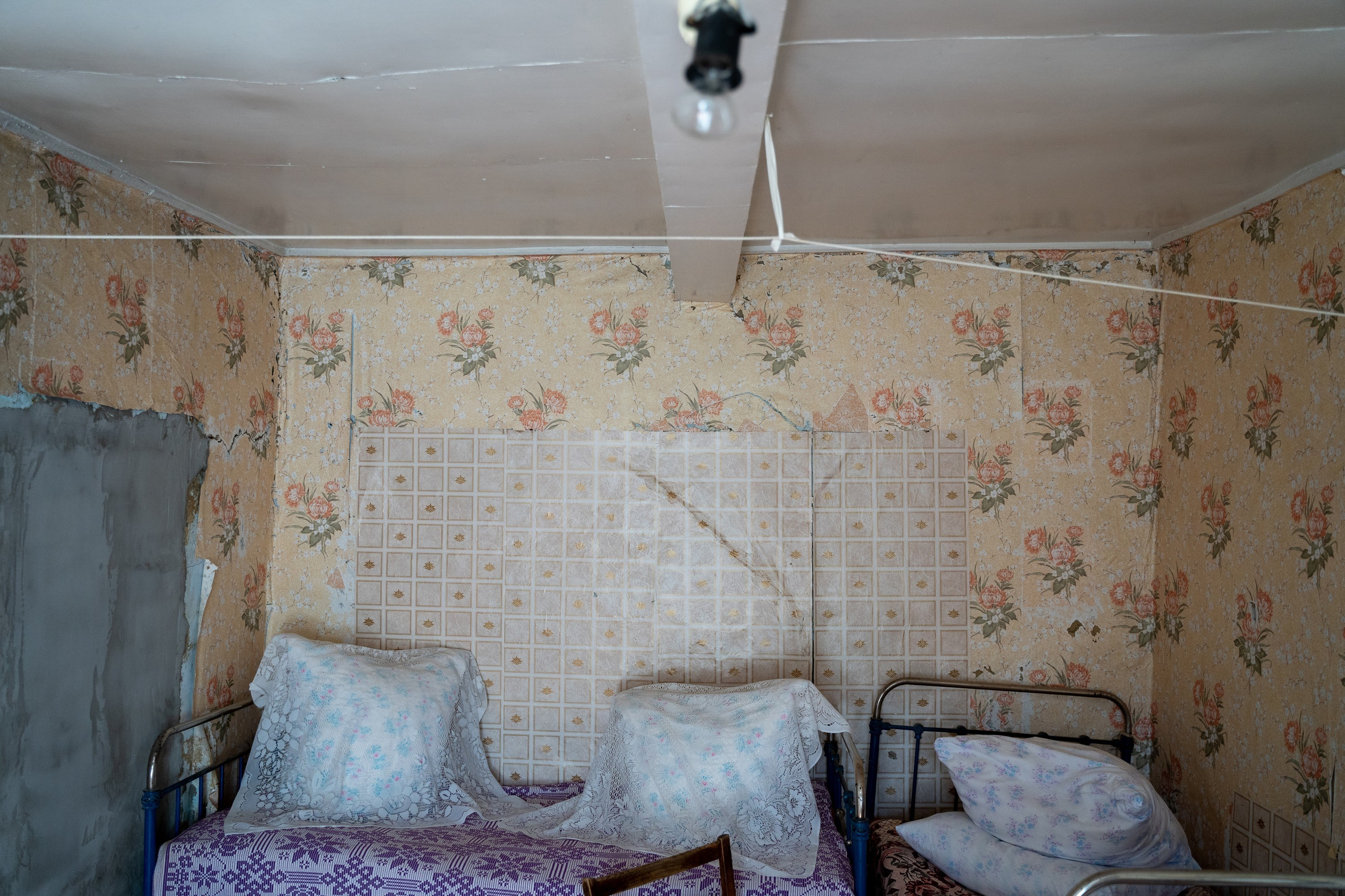 Home.land. Künstler Verstecktoff