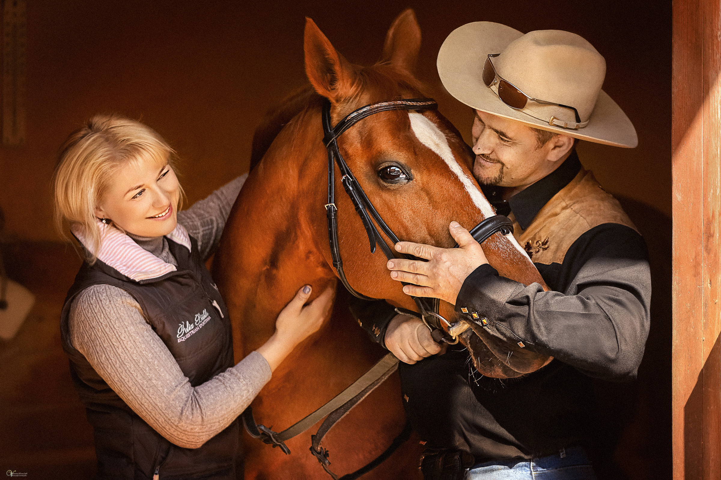 Конные фотосессии на заливе. Фотограф женский и мужской портрет Санкт-Петербург