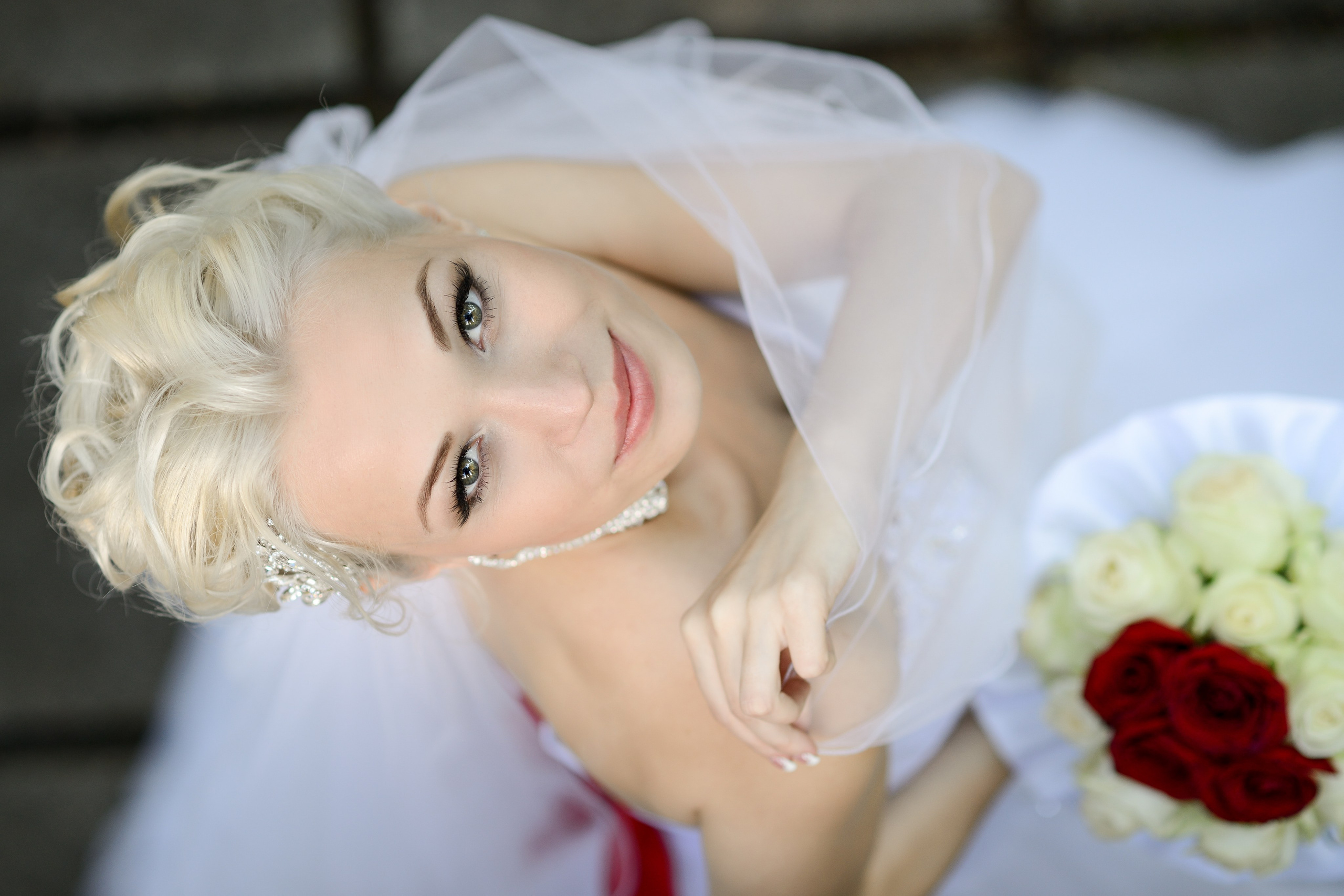 Свадебная Фотосессия в г. казани | Фотограф на Свадьбу в г. Казани Фотограф Садег Азарми тел. +79172288430 ✔ Сборы невесты и жениха✔ Утро невесты (детали, эмоции, подготовка)✔ Репортажная съёмка ЗАГСа и выездной регистрации✔ Свадебная прогулка✔ Фотосъёмка банкета и вечеринки✔ Креативные и тематические свадьбы✔ Свадьба на природе (лайфстайл)✔ Девичники и мальчишники