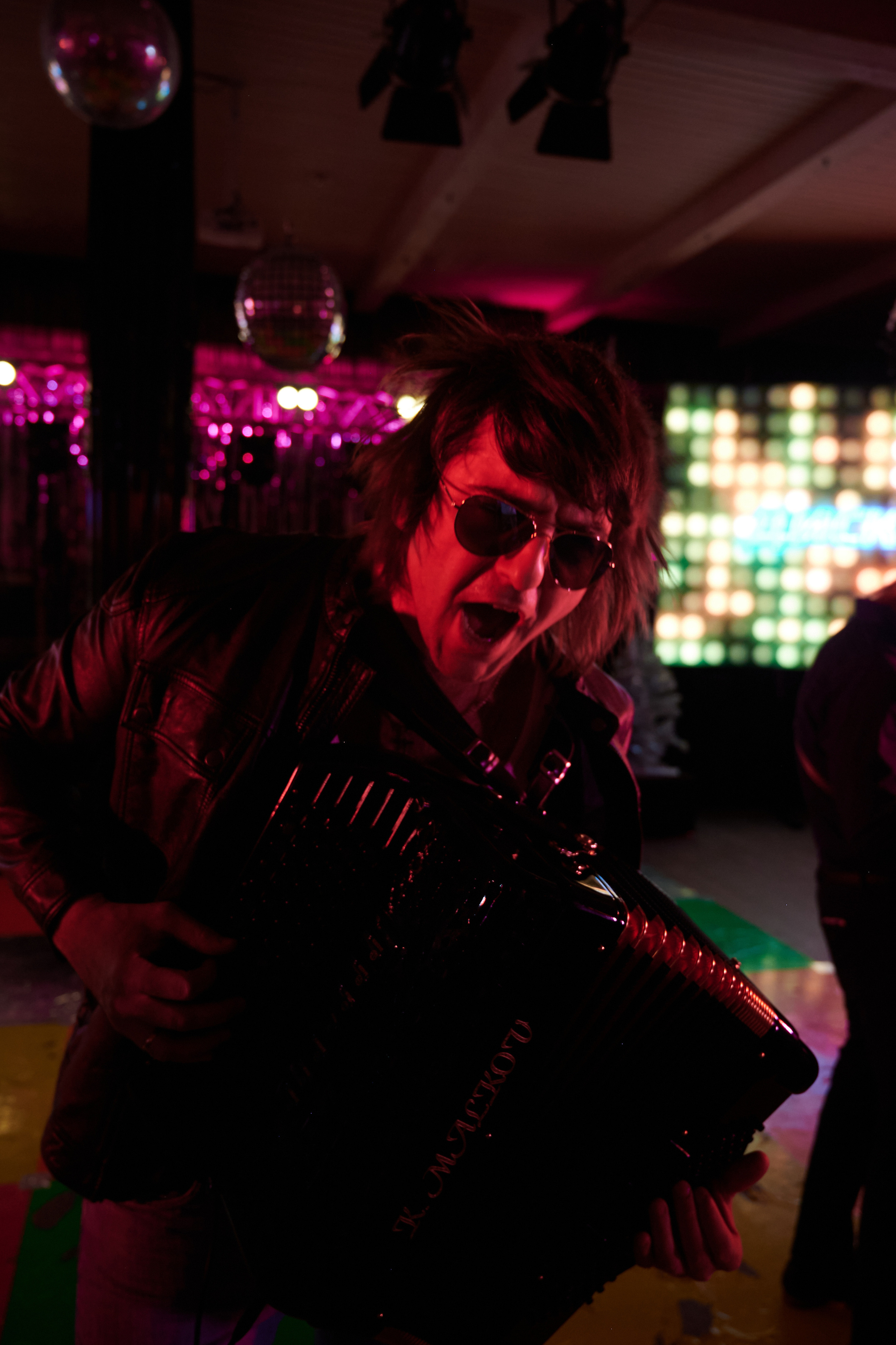 Новый год в стиле 90 х + video. Профессиональный репортажный фотограф в Самаре Никита Королев