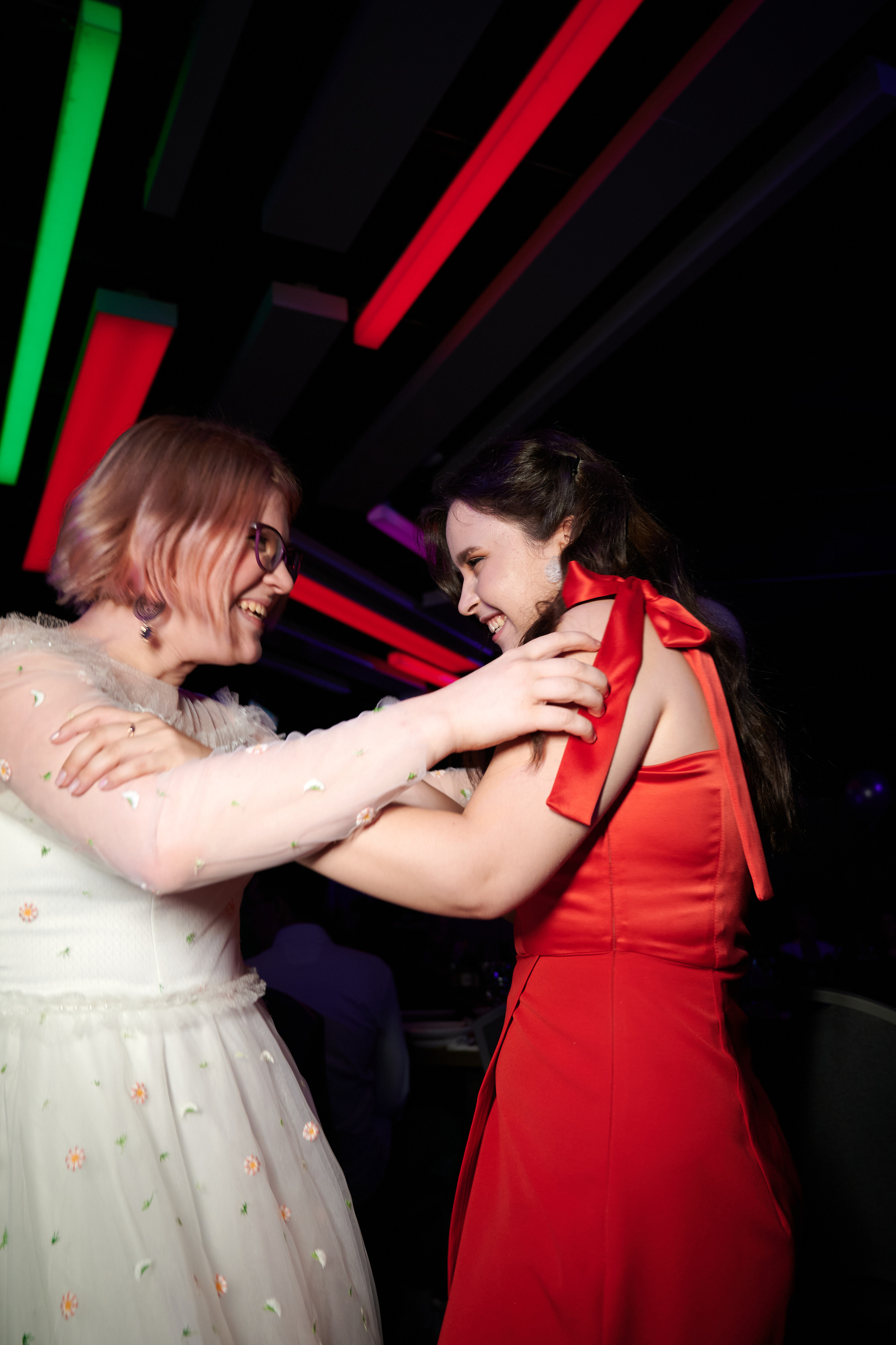 Выпускной 124 школы + video. Профессиональный репортажный фотограф в Самаре Никита Королев