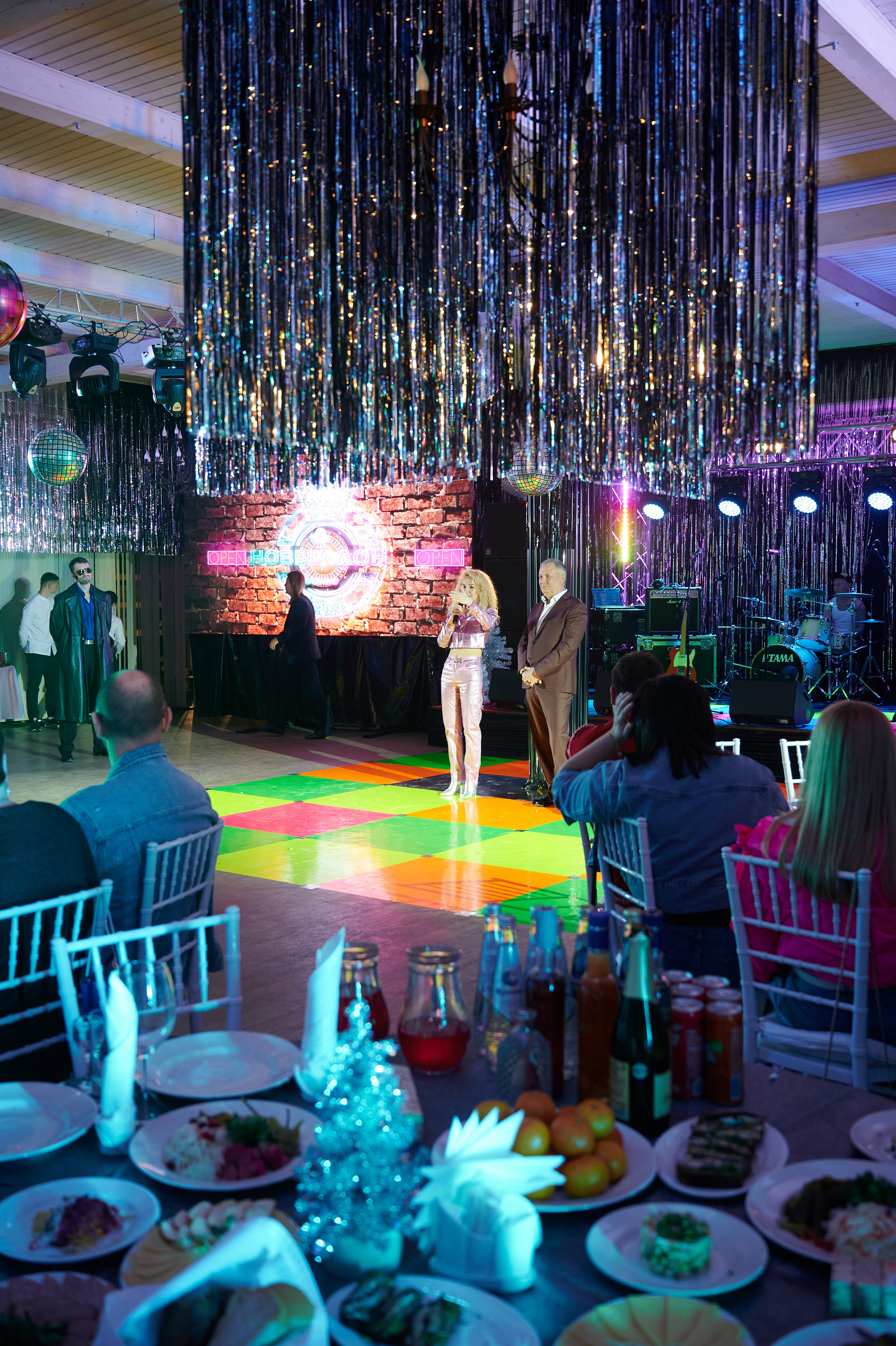 Новый год в стиле 90 х + video. Профессиональный репортажный фотограф в Самаре Никита Королев