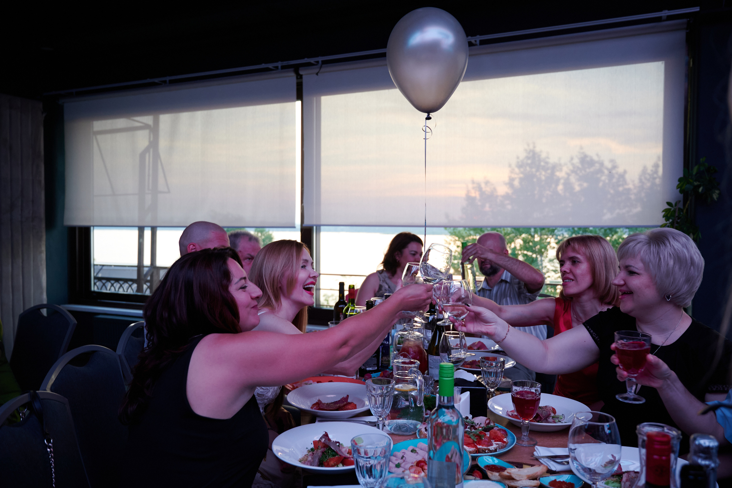 Выпускной 124 школы + video. Профессиональный репортажный фотограф в Самаре Никита Королев