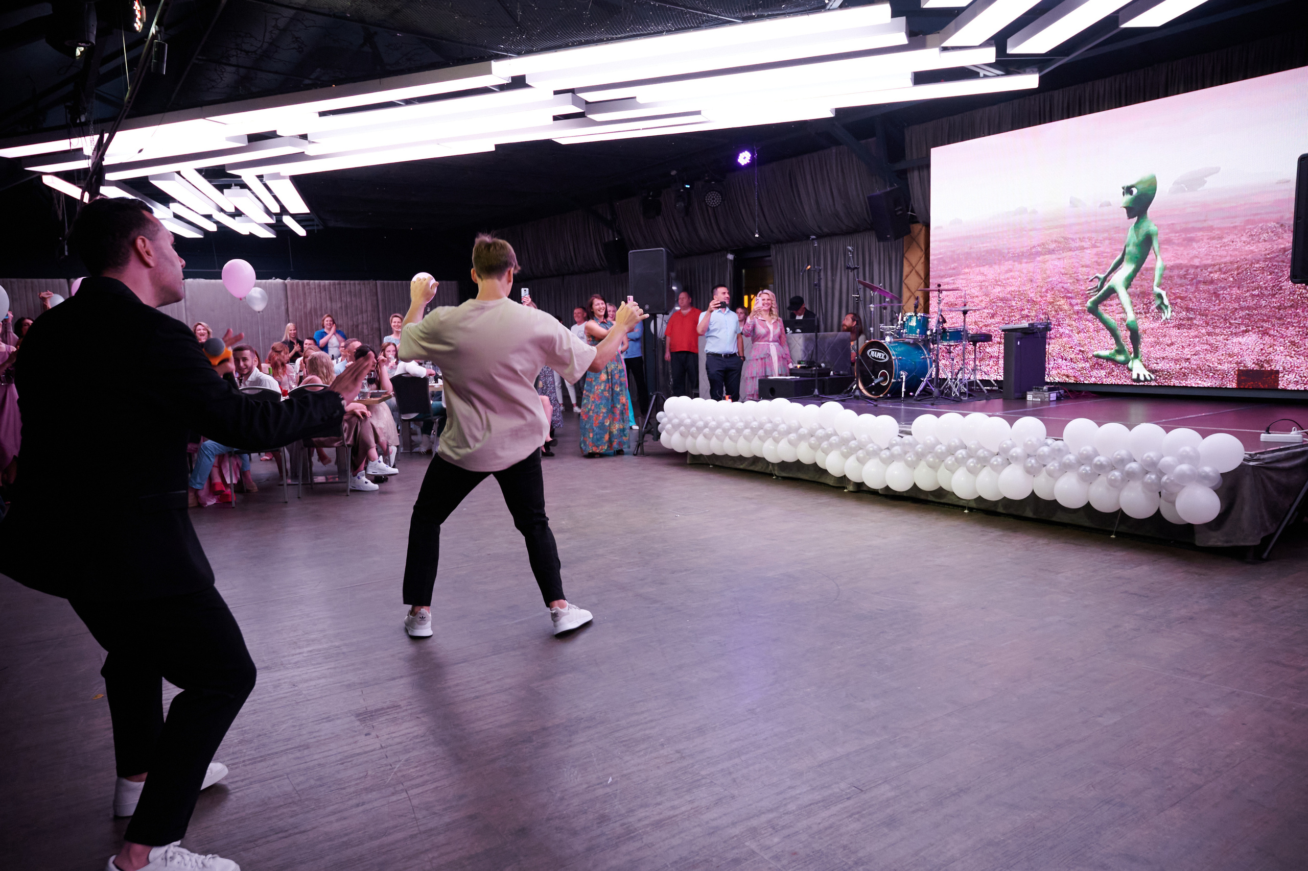 Выпускной 124 школы + video. Профессиональный репортажный фотограф в Самаре Никита Королев