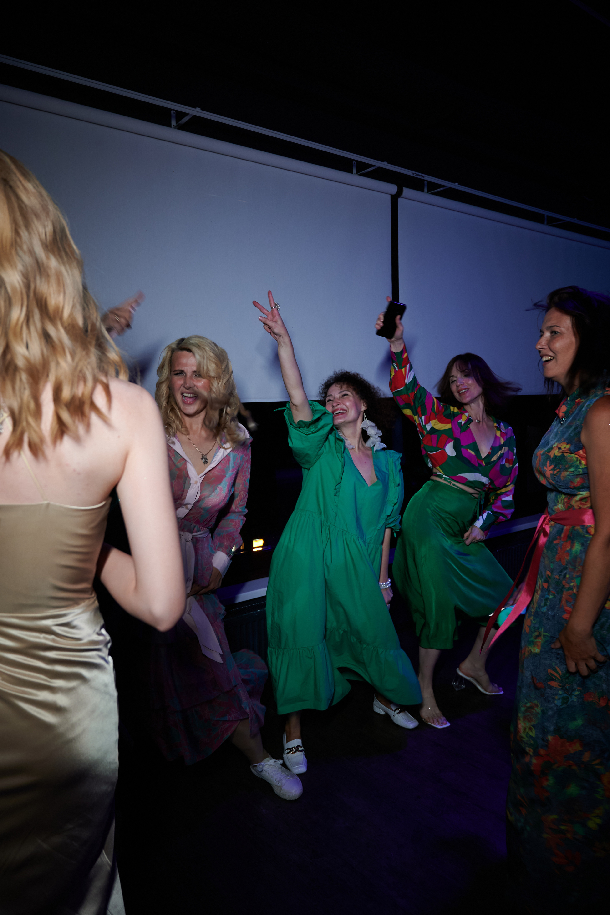 Выпускной 124 школы + video. Профессиональный репортажный фотограф в Самаре Никита Королев