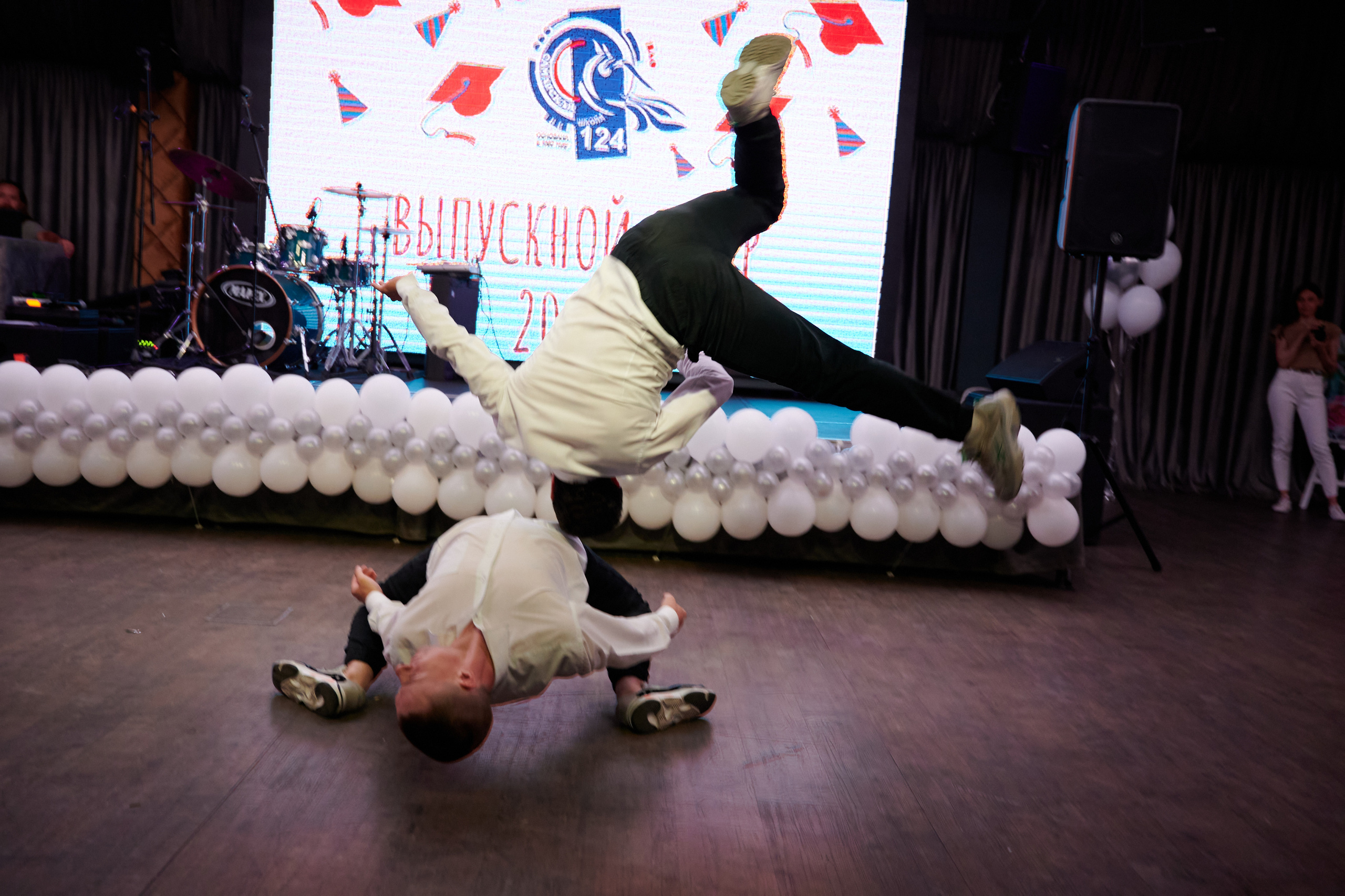 Выпускной 124 школы + video. Профессиональный репортажный фотограф в Самаре Никита Королев