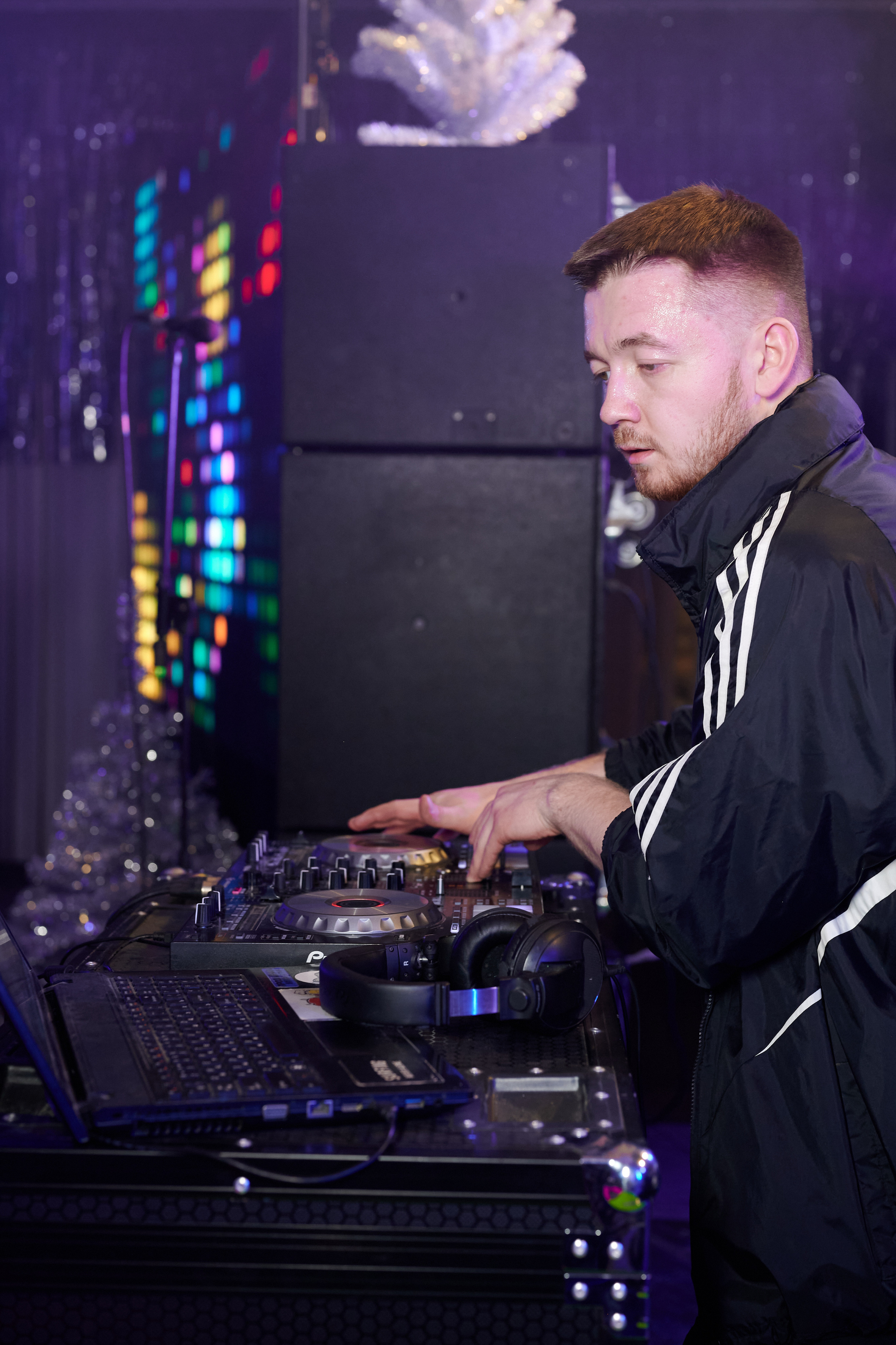 Новый год в стиле 90 х + video. Профессиональный репортажный фотограф в Самаре Никита Королев