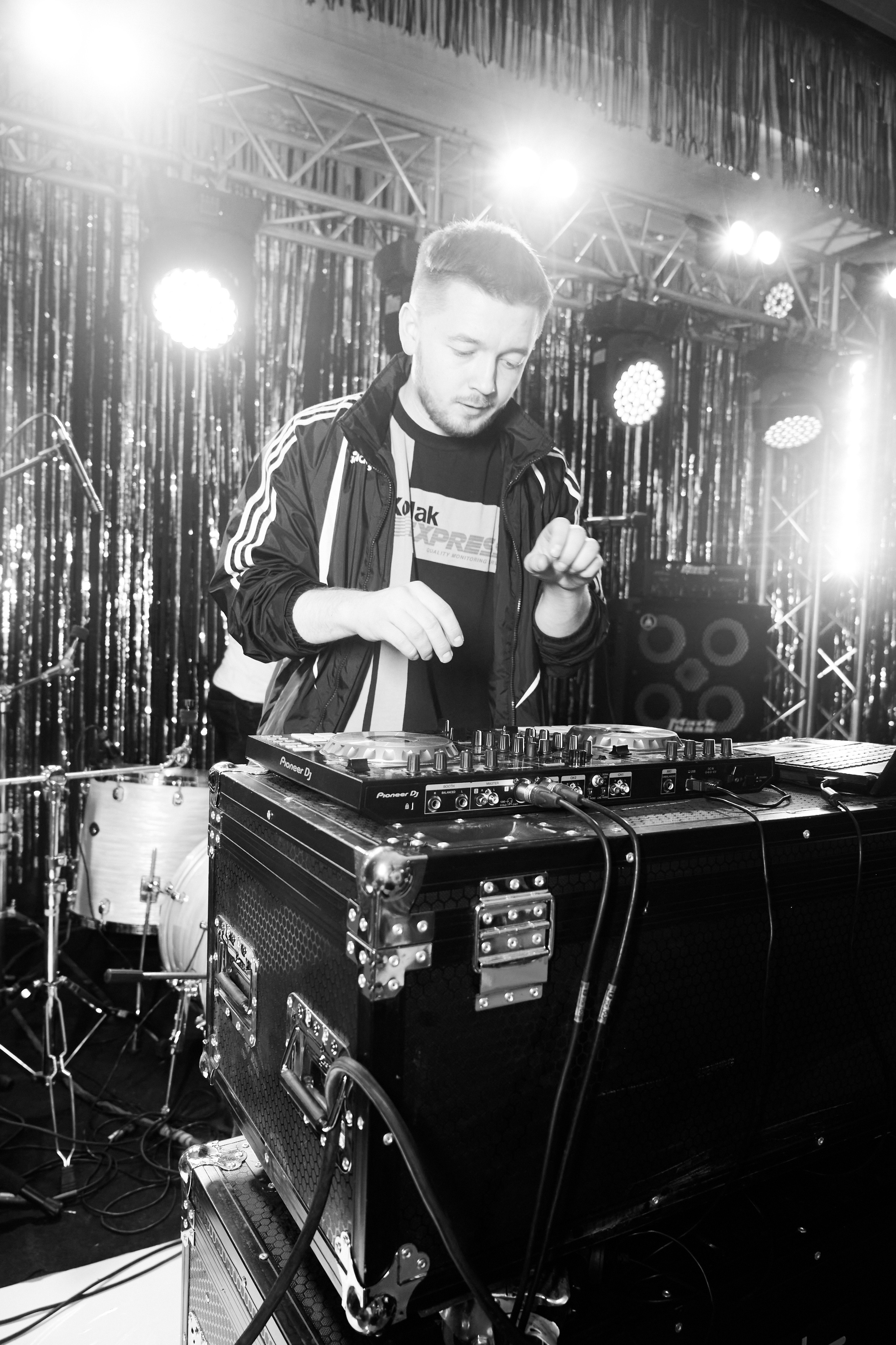 Новый год в стиле 90 х + video. Профессиональный репортажный фотограф в Самаре Никита Королев