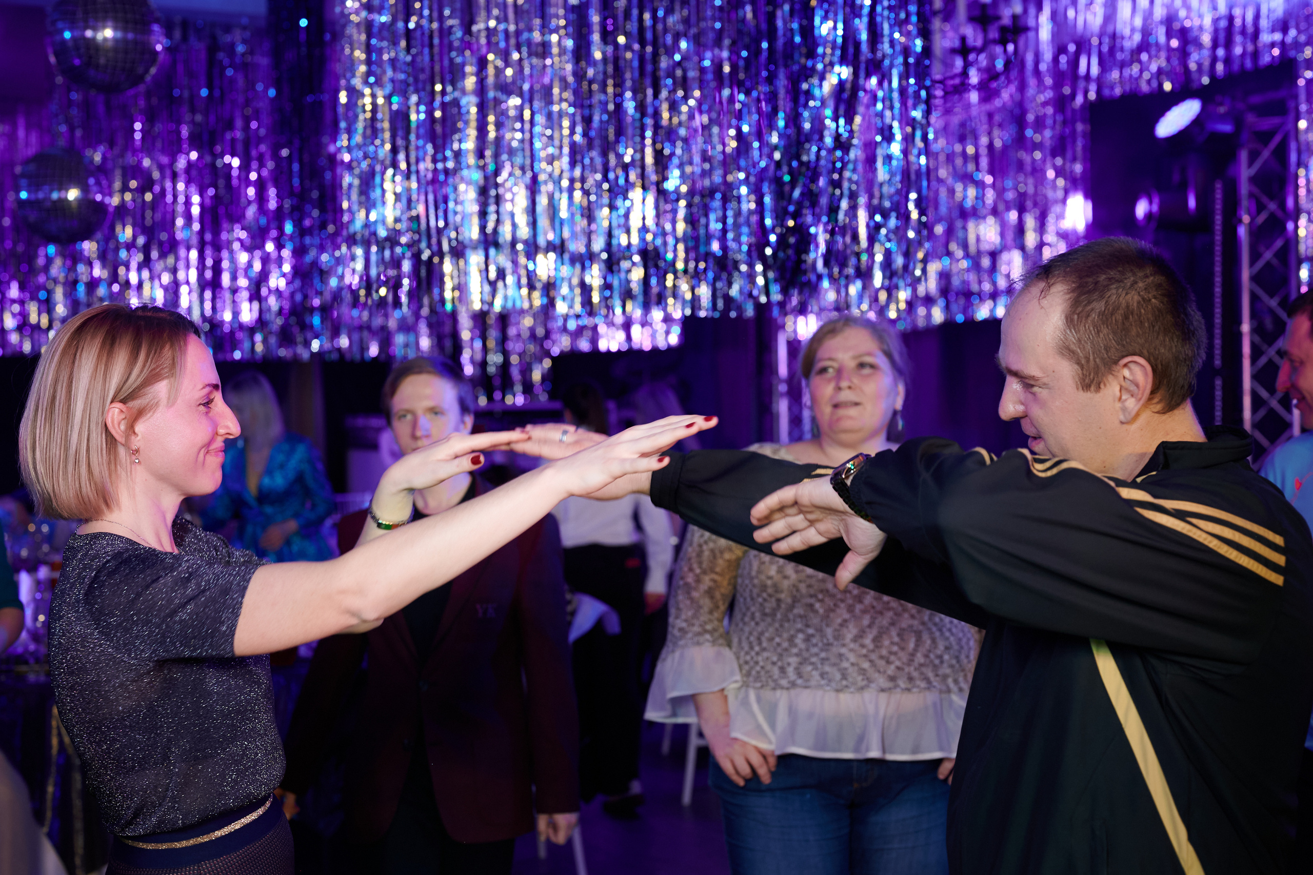 Новый год в стиле 90 х + video. Профессиональный репортажный фотограф в Самаре Никита Королев