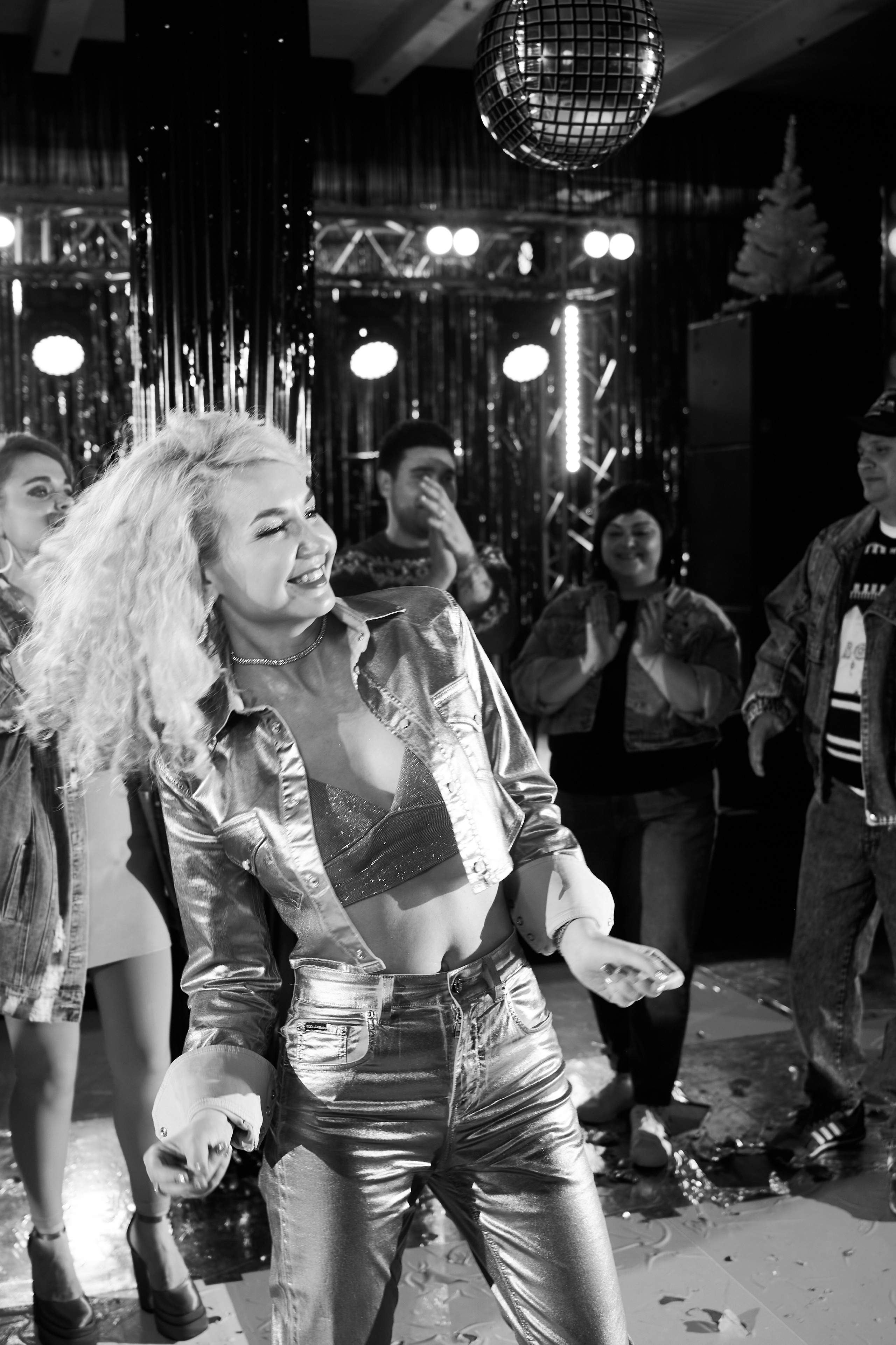 Новый год в стиле 90 х + video. Профессиональный репортажный фотограф в Самаре Никита Королев