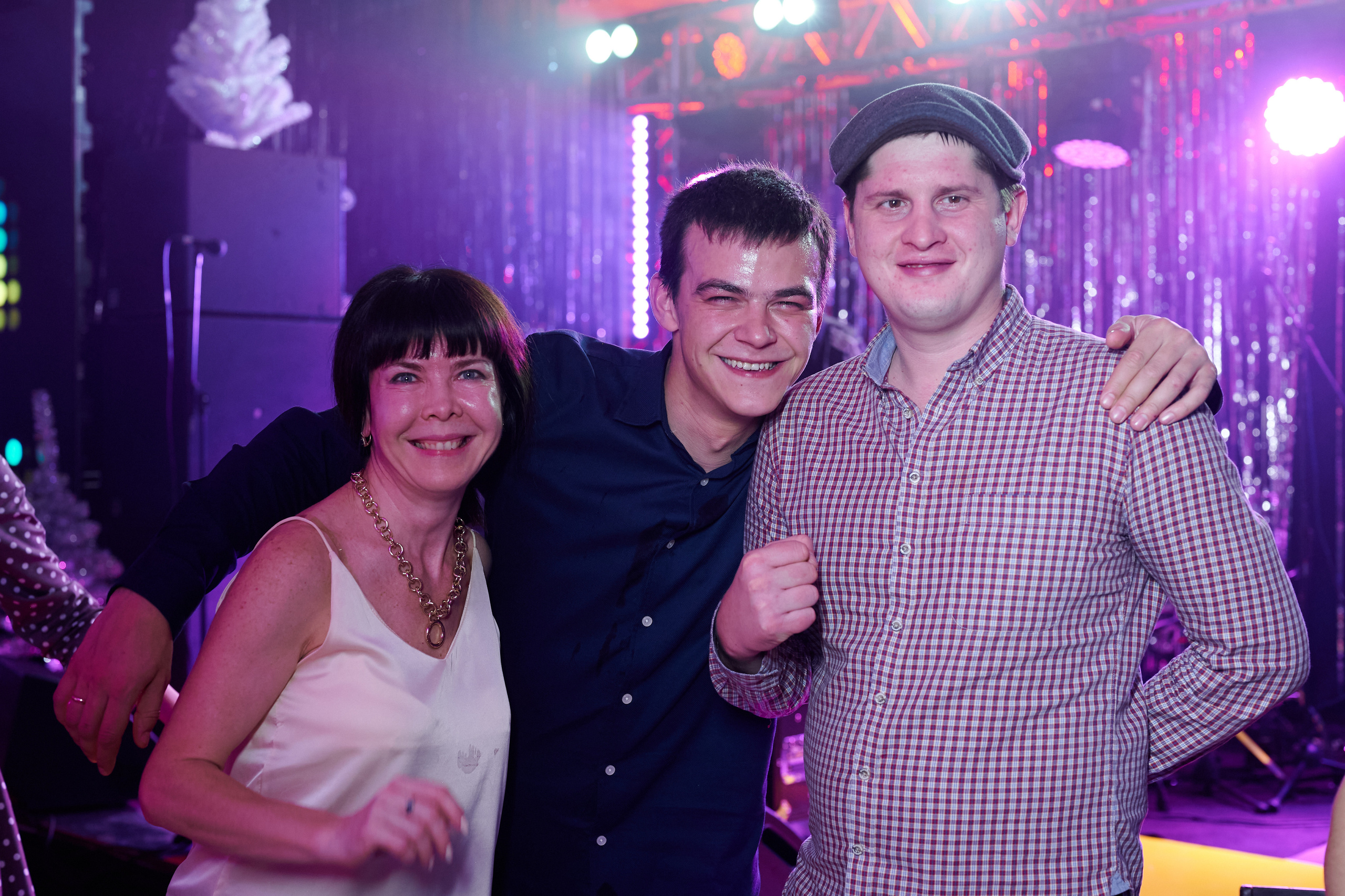 Новый год в стиле 90 х + video. Профессиональный репортажный фотограф в Самаре Никита Королев