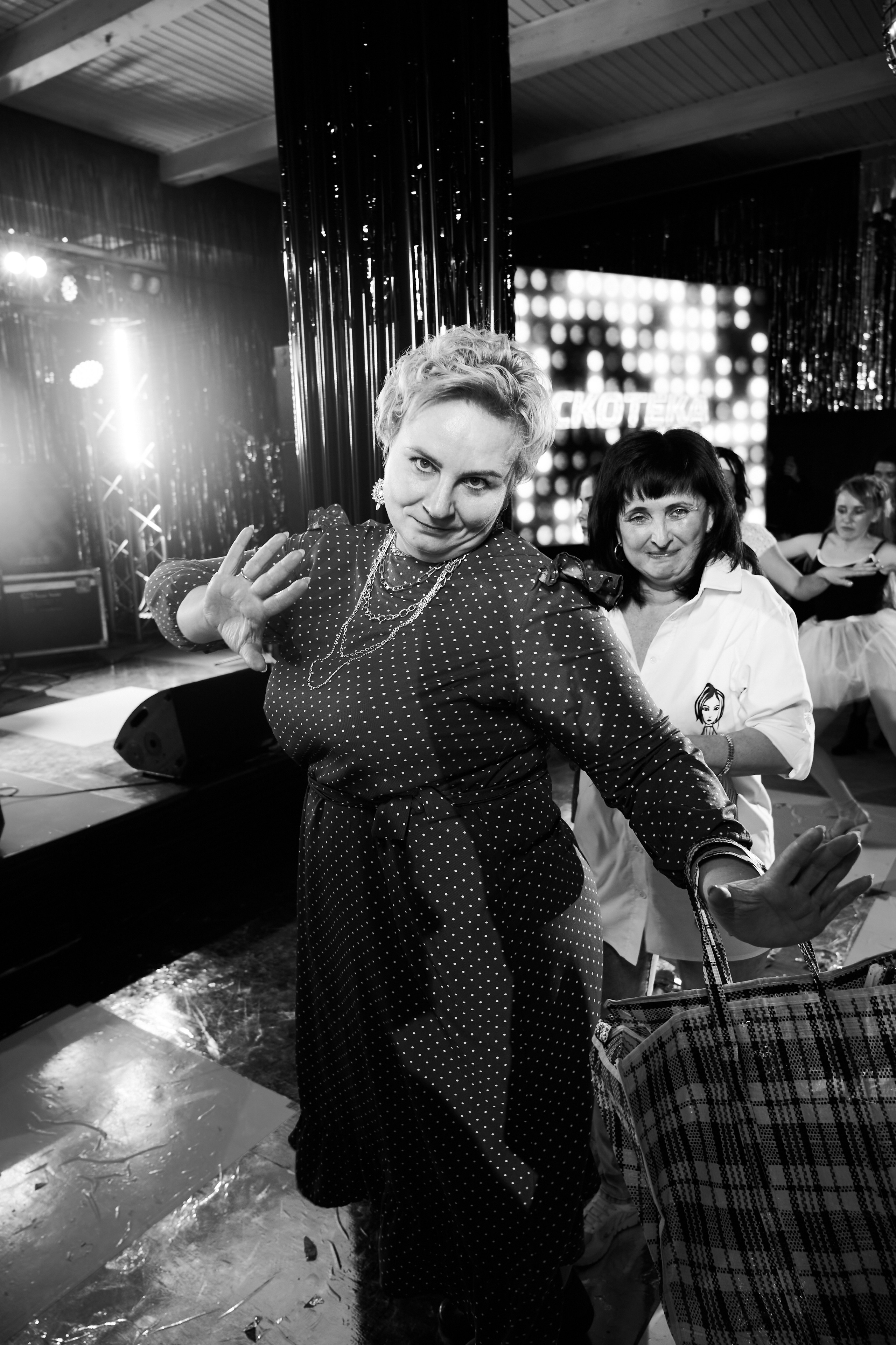 Новый год в стиле 90 х + video. Профессиональный репортажный фотограф в Самаре Никита Королев