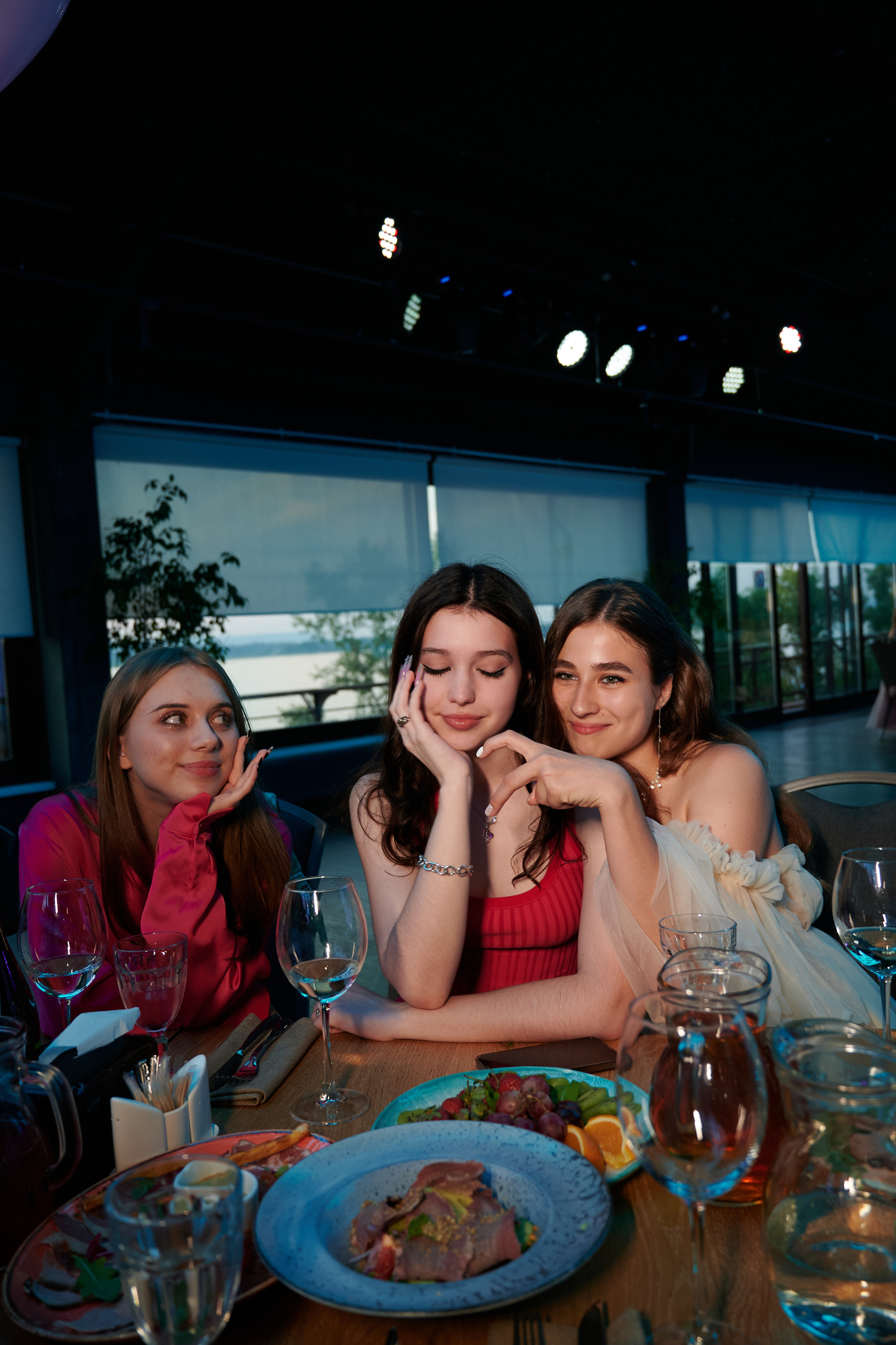 Выпускной 124 школы + video. Профессиональный репортажный фотограф в Самаре Никита Королев