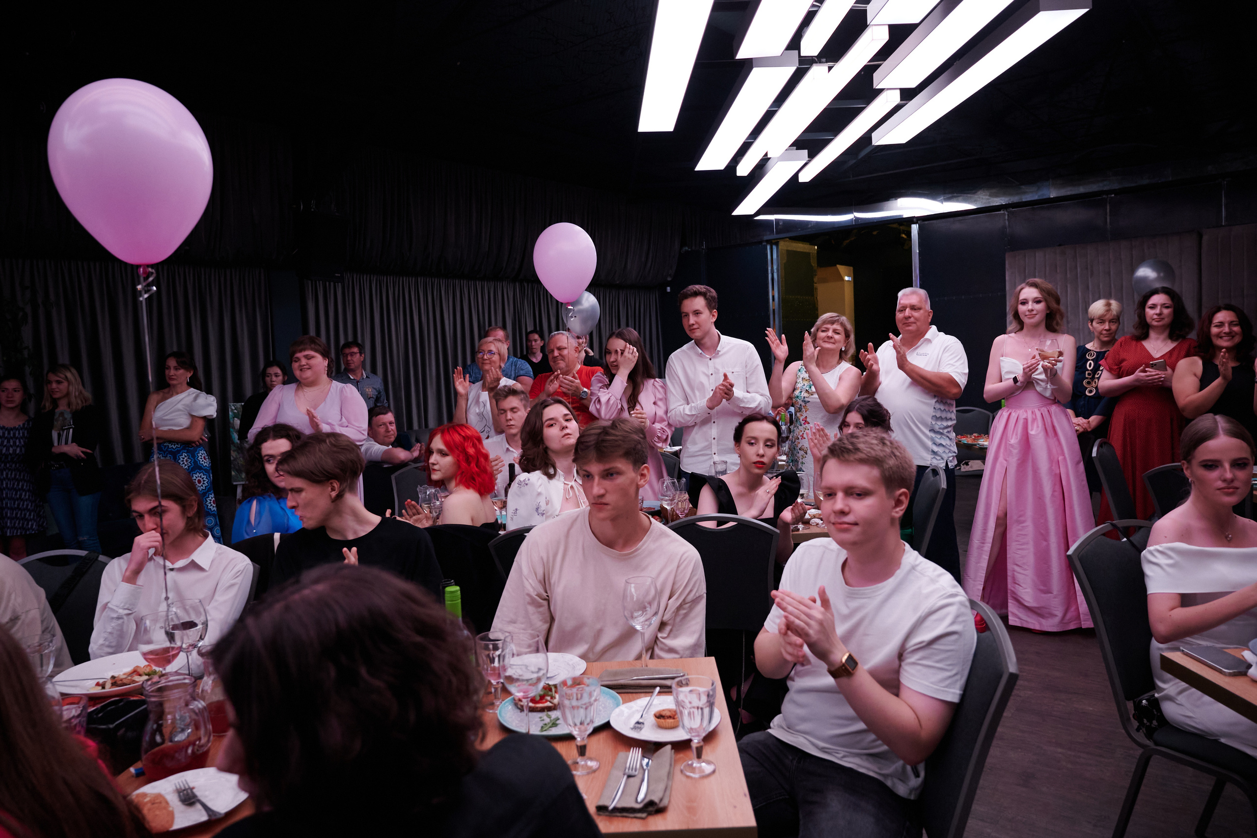 Выпускной 124 школы + video. Профессиональный репортажный фотограф в Самаре Никита Королев