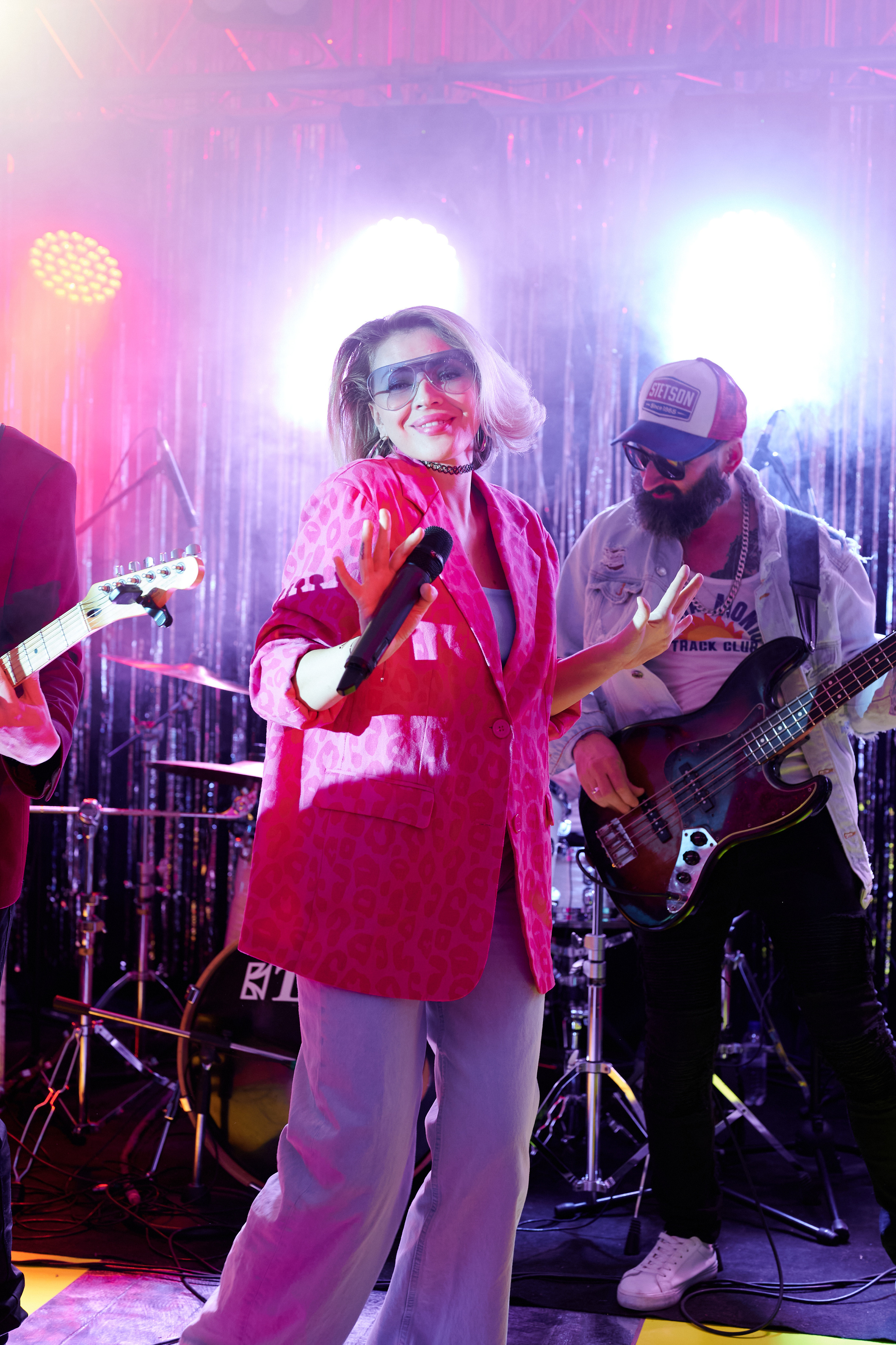 Новый год в стиле 90 х + video. Профессиональный репортажный фотограф в Самаре Никита Королев