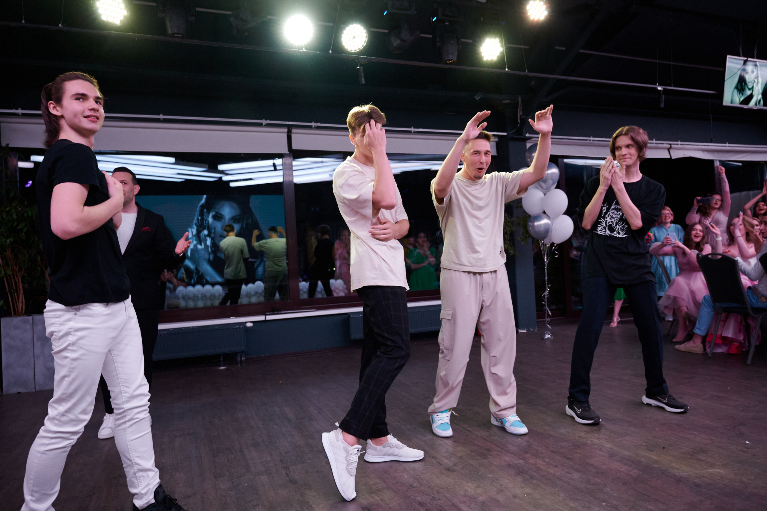 Выпускной 124 школы + video. Профессиональный репортажный фотограф в Самаре Никита Королев