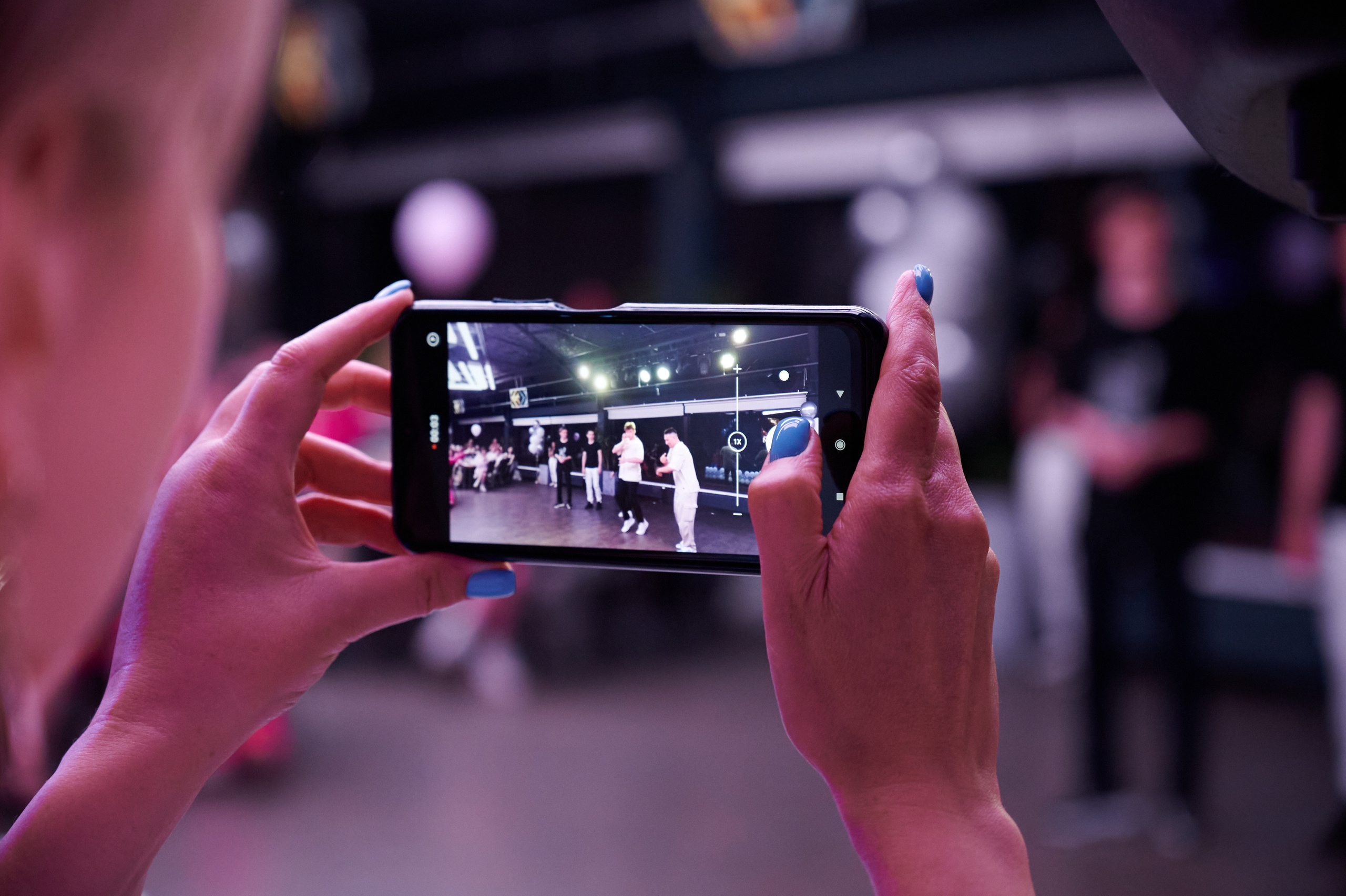 Выпускной 124 школы + video. Профессиональный репортажный фотограф в Самаре Никита Королев