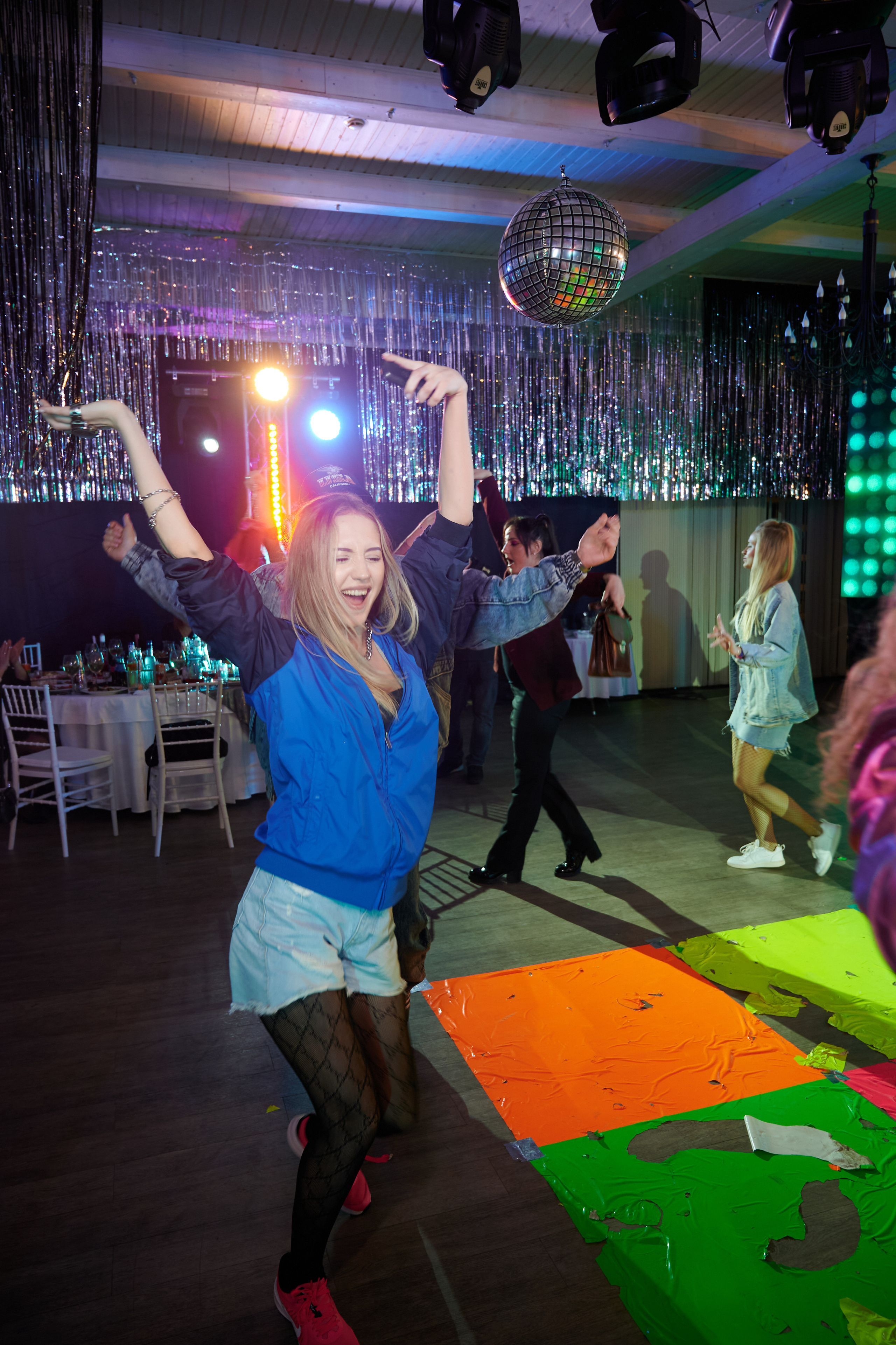 Новый год в стиле 90 х + video. Профессиональный репортажный фотограф в Самаре Никита Королев