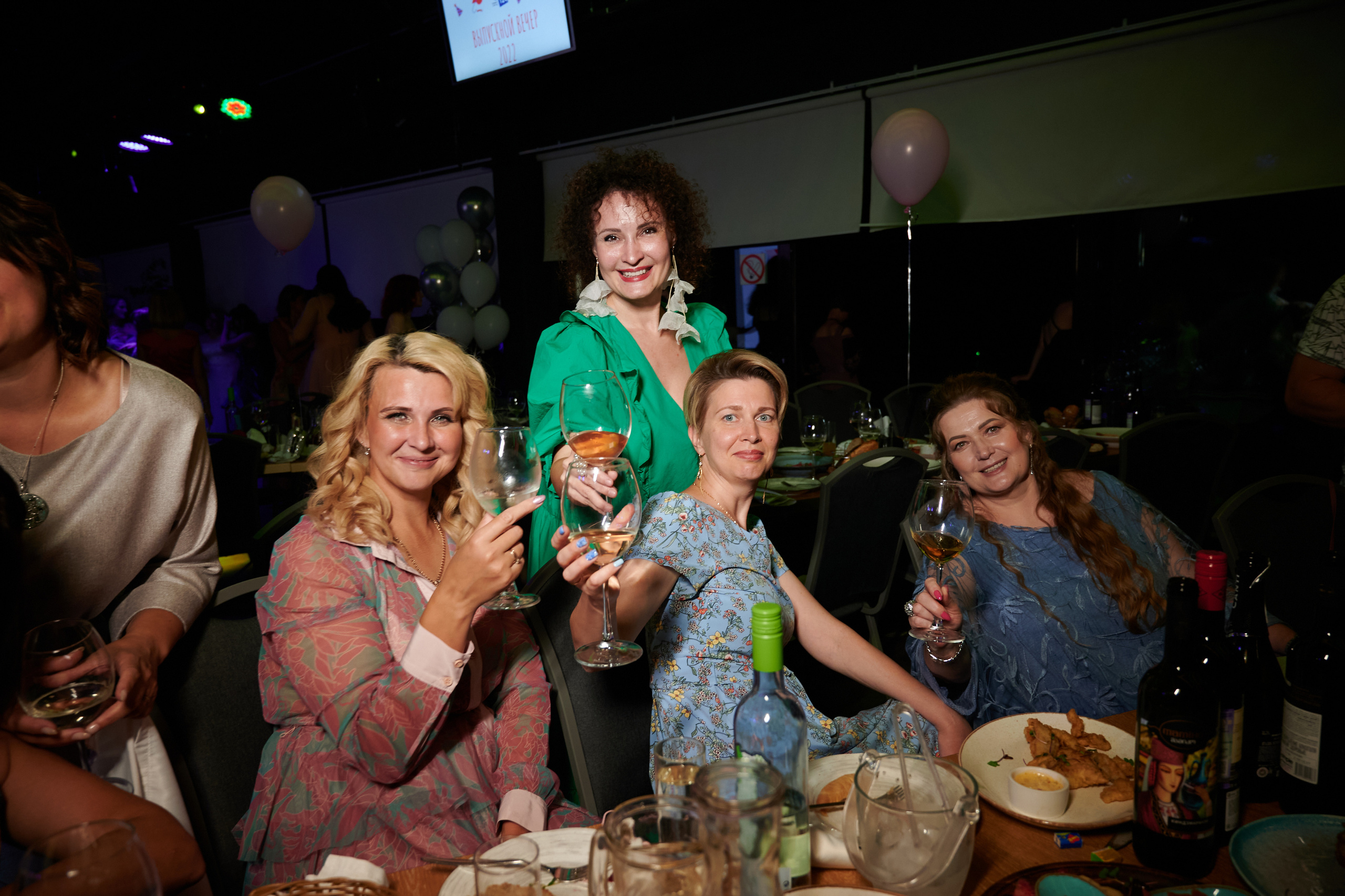 Выпускной 124 школы + video. Профессиональный репортажный фотограф в Самаре Никита Королев