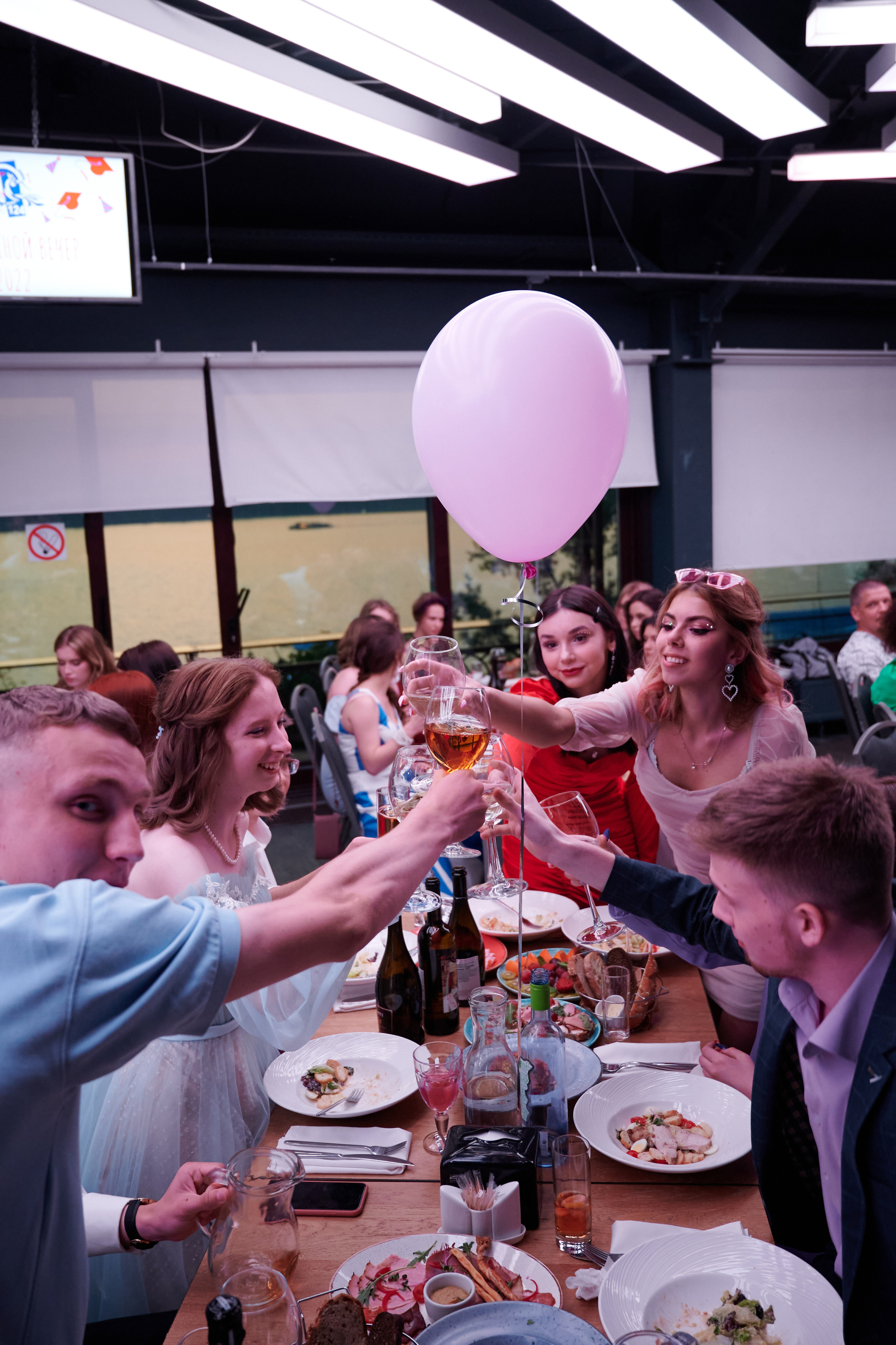 Выпускной 124 школы + video. Профессиональный репортажный фотограф в Самаре Никита Королев