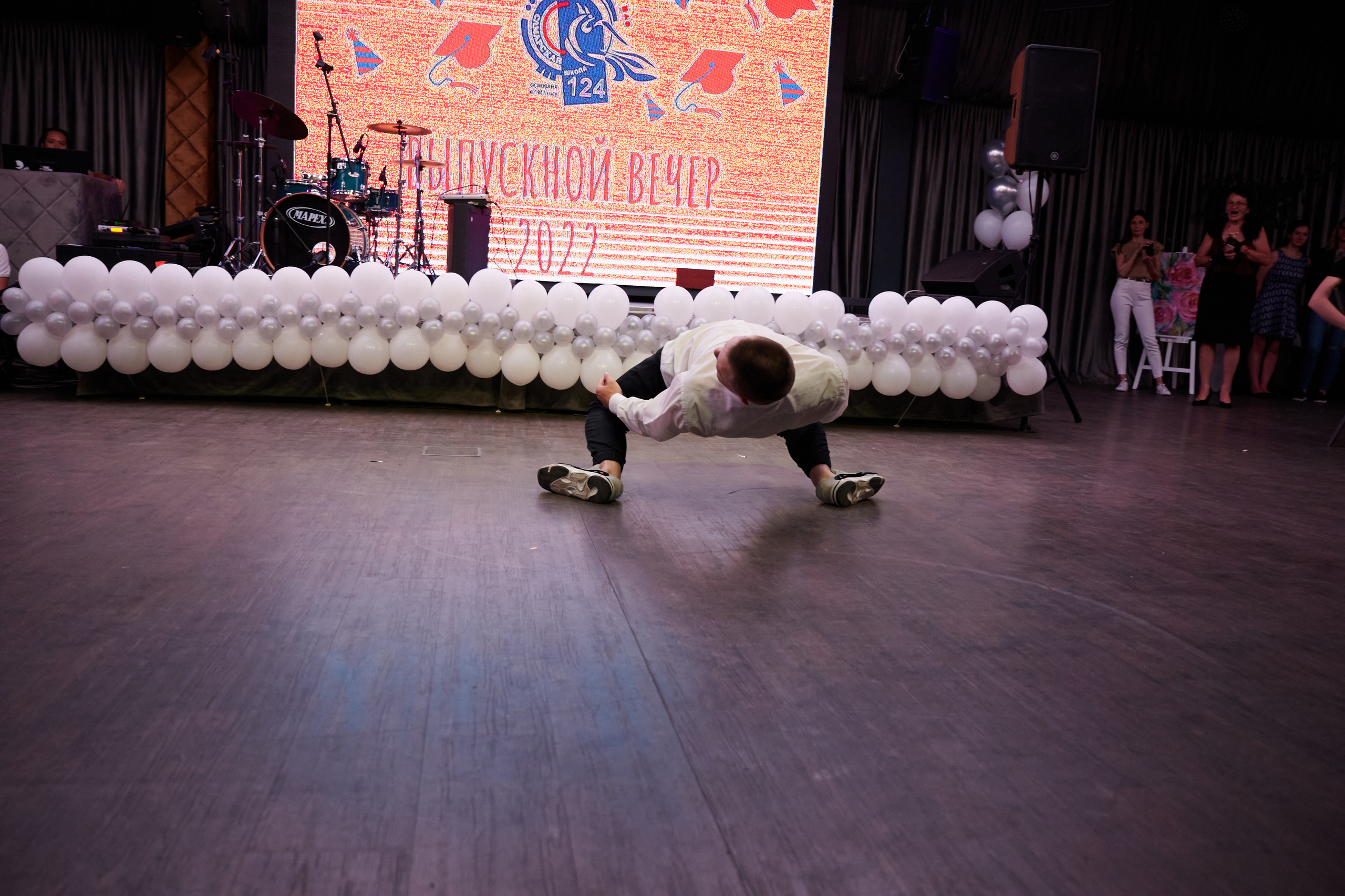 Выпускной 124 школы + video. Профессиональный репортажный фотограф в Самаре Никита Королев