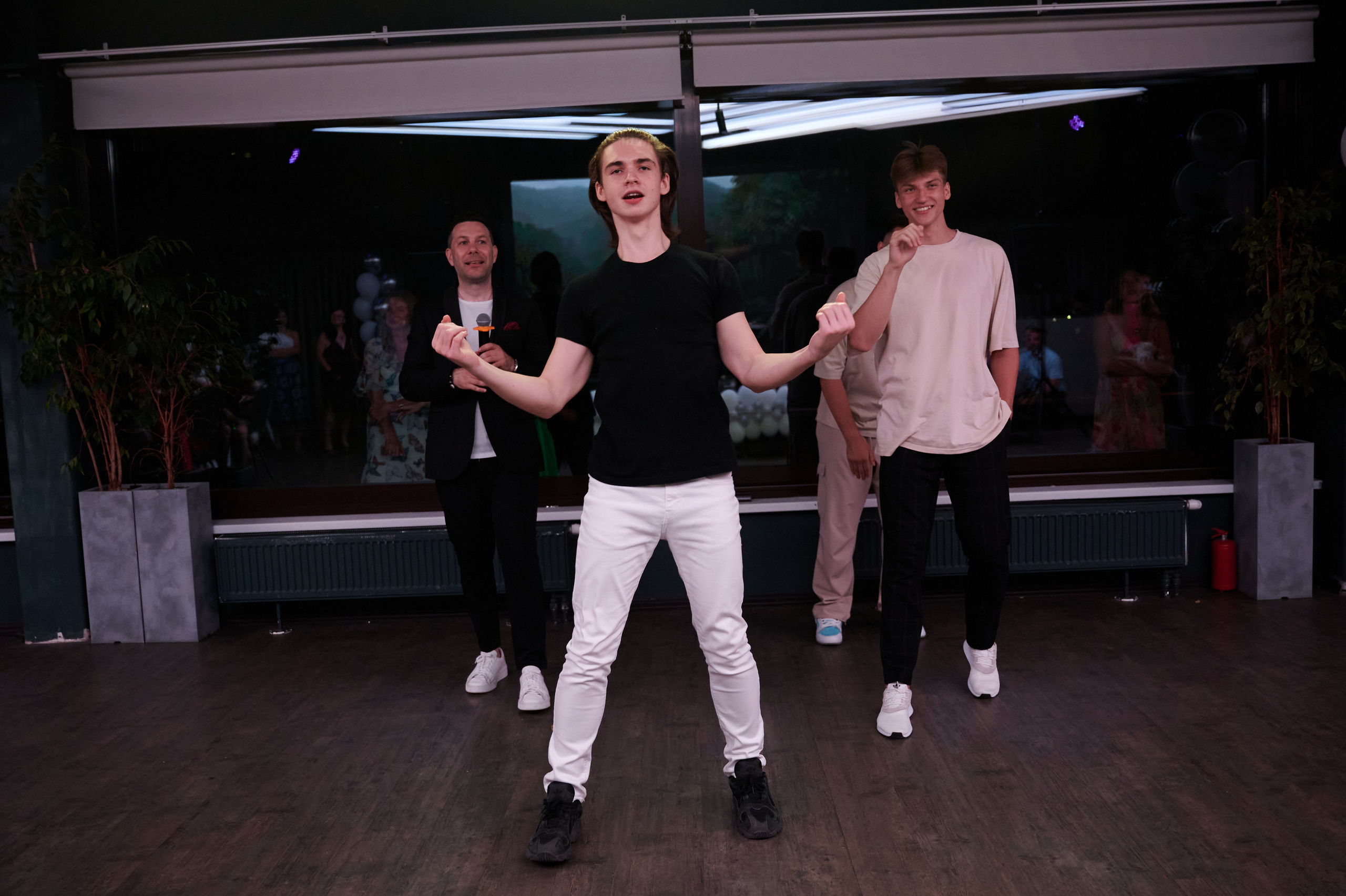 Выпускной 124 школы + video. Профессиональный репортажный фотограф в Самаре Никита Королев