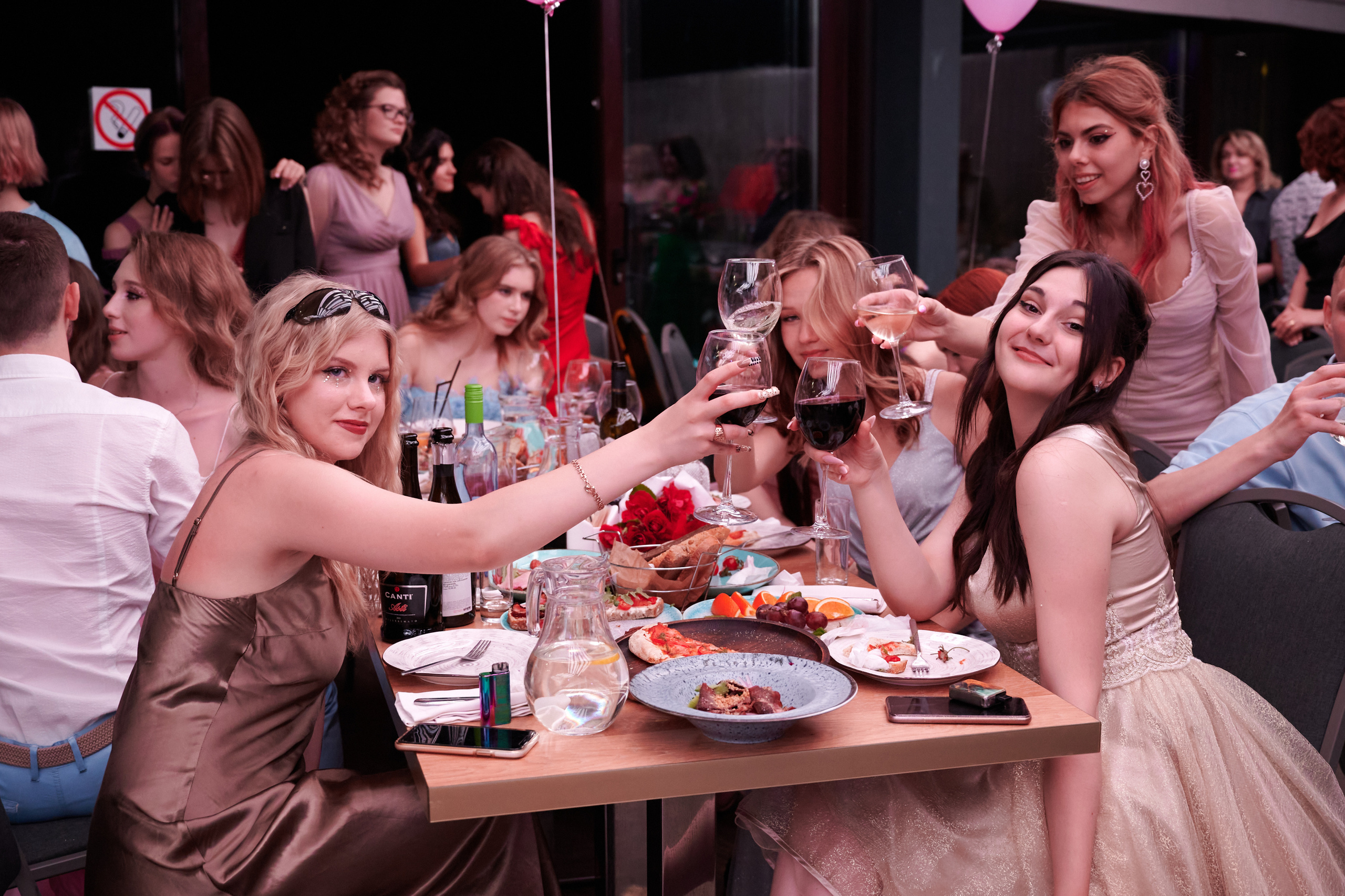 Выпускной 124 школы + video. Профессиональный репортажный фотограф в Самаре Никита Королев