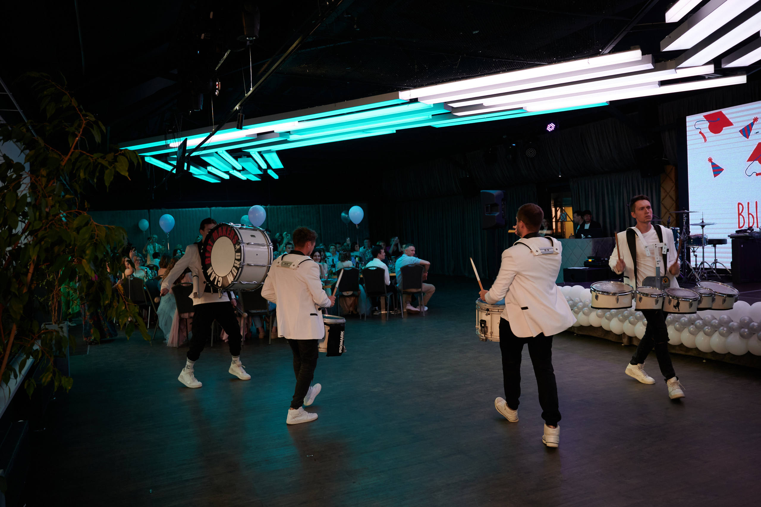 Выпускной 124 школы + video. Профессиональный репортажный фотограф в Самаре Никита Королев