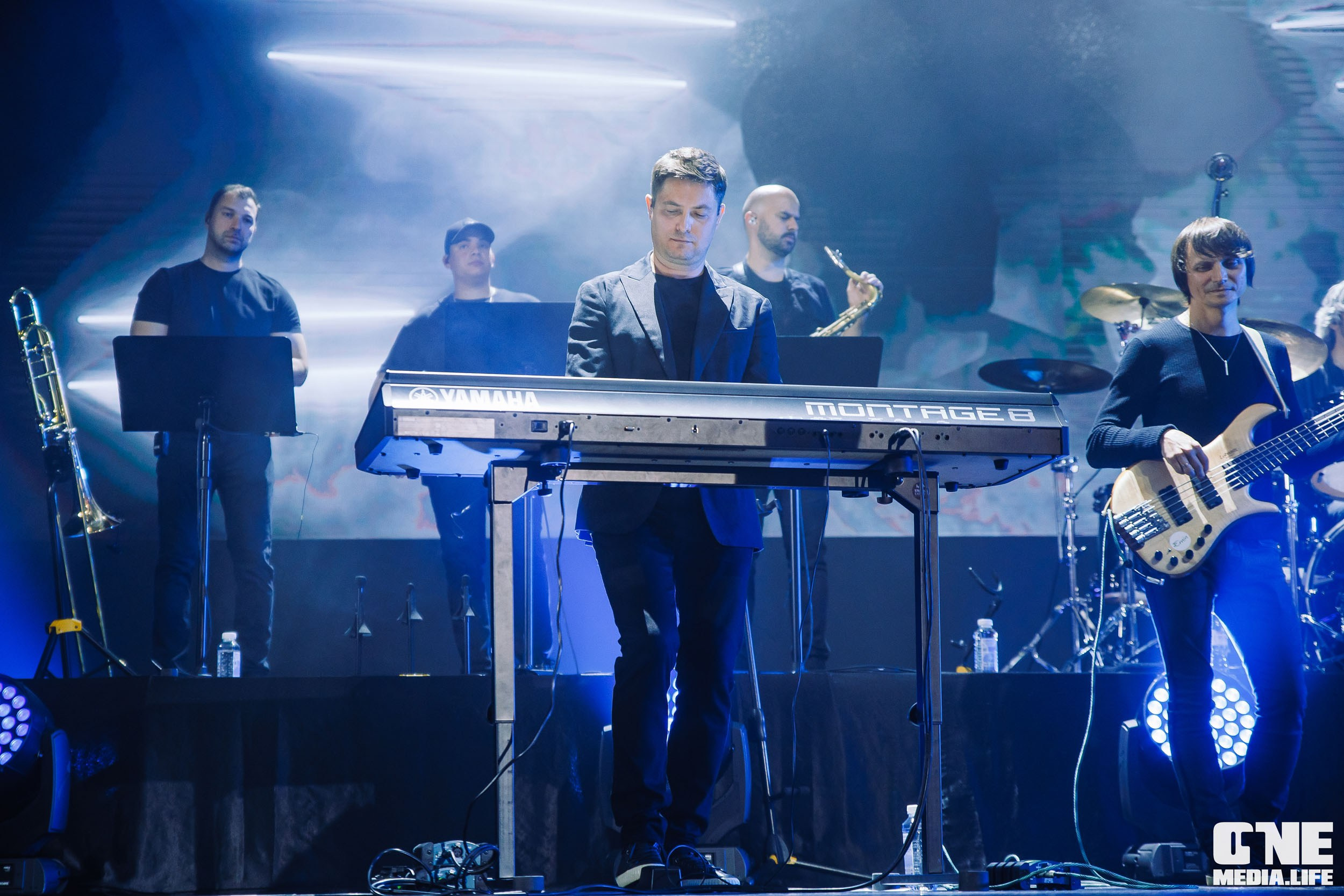 Фоторепортаж с концерта Эмина в Янтарь Холле. One Media Life: фоторепортажи, фотоотчеты с мероприятий и заведений