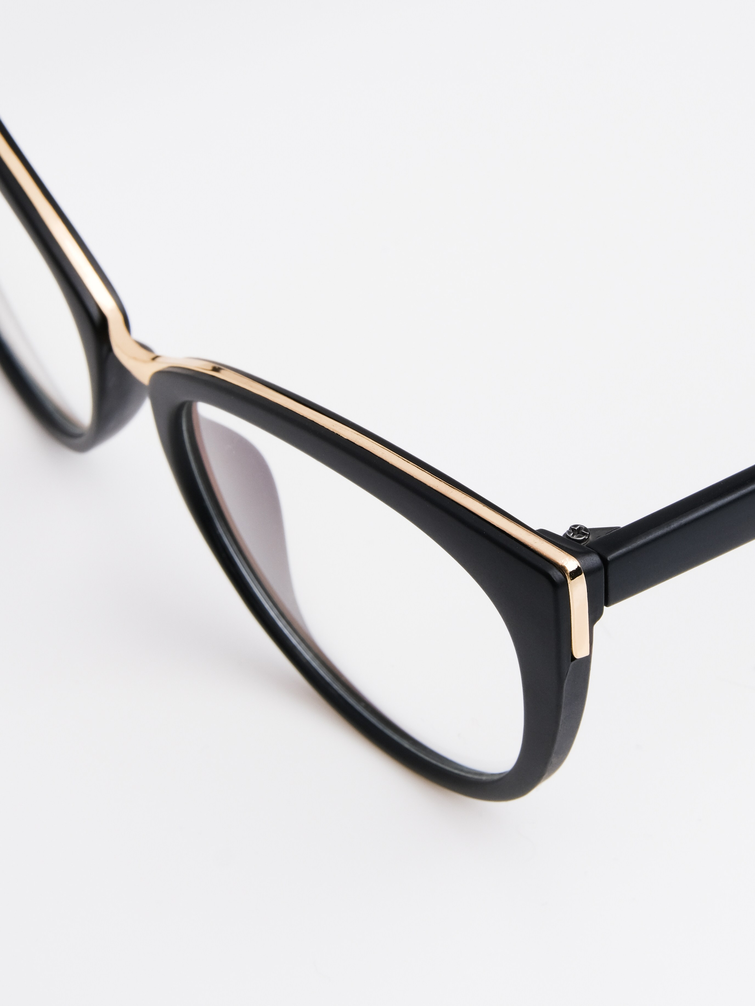 Wildberries и Ozon. Контент Предметный фотограф Саратов, контент для бизнеса, съемка для брендов, предметные фотосъёмки в Саратове. Елена