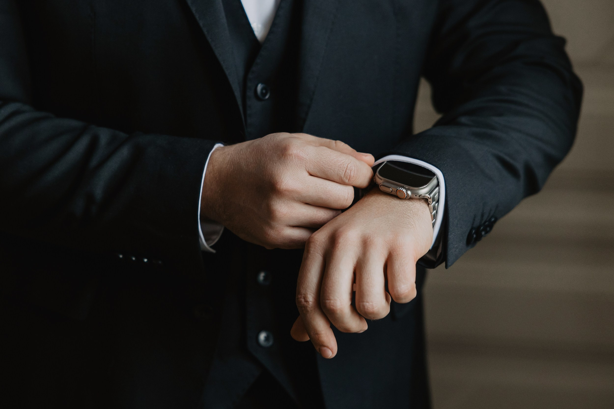 Свадьба в отеле Twelve Reasons, Барвиха Luxury Village, La Riva Hall в Москве. Свадебный фотограф в Москве Дарья Олендарёва