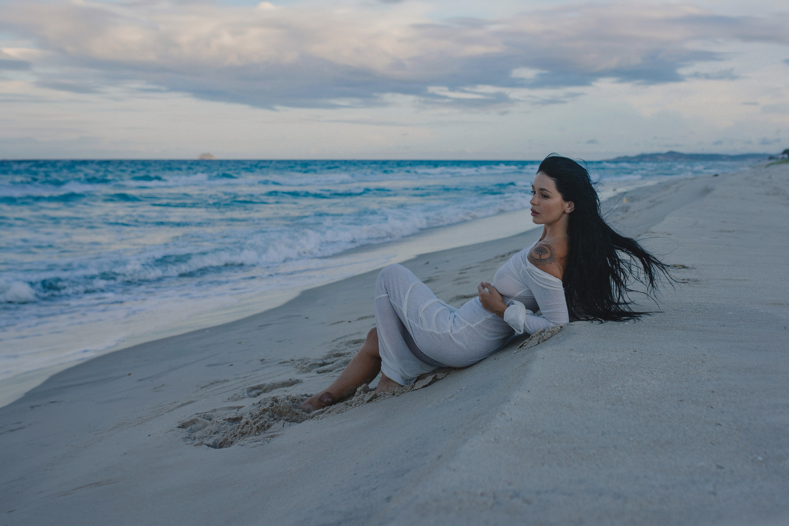 Карина на пляже Бай Дай. Главная