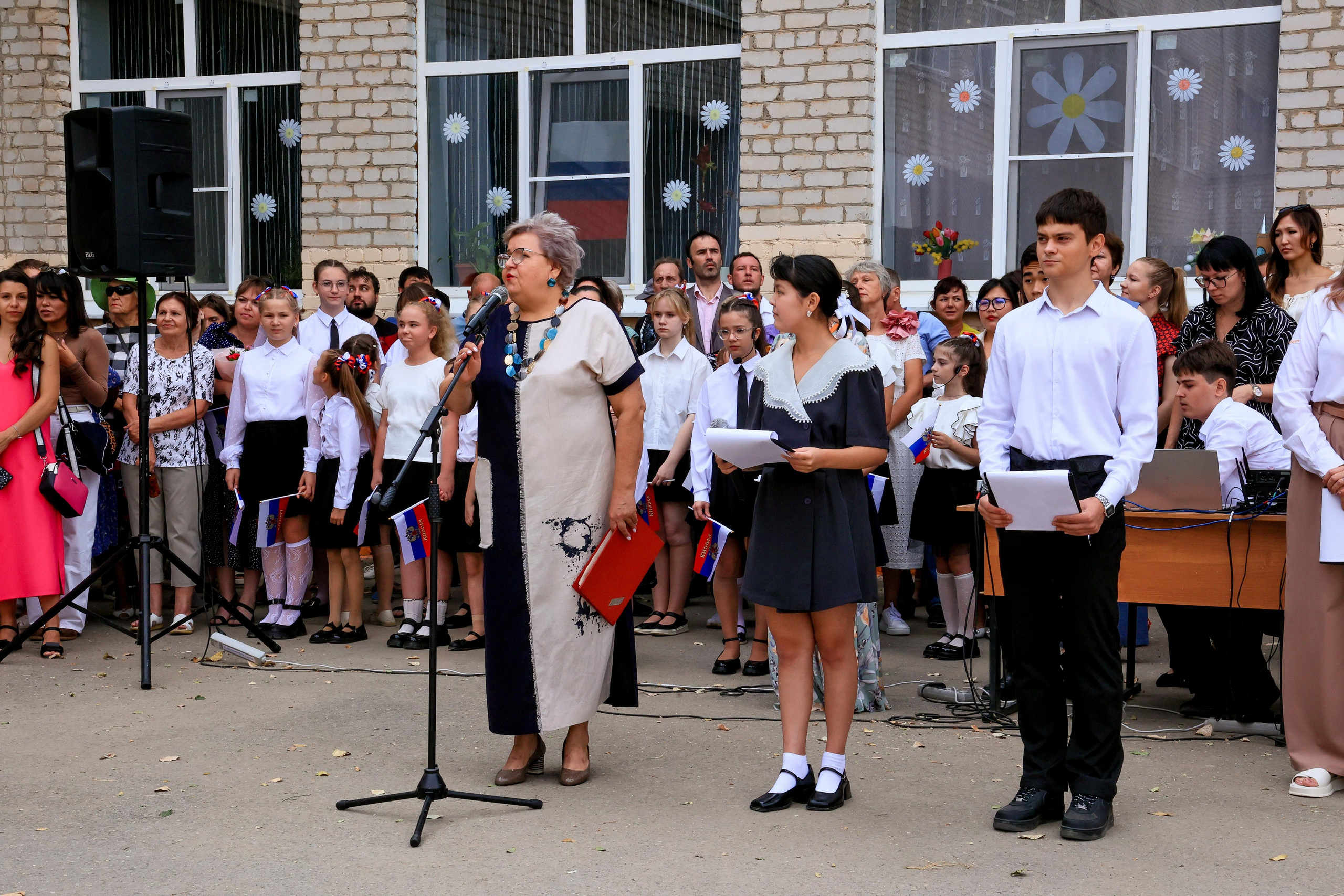 ШКОЛА 1 СЕНТЯБРЯ. Свадебный фотограф — видеограф в г. Астрахань Екатерина Юмашева