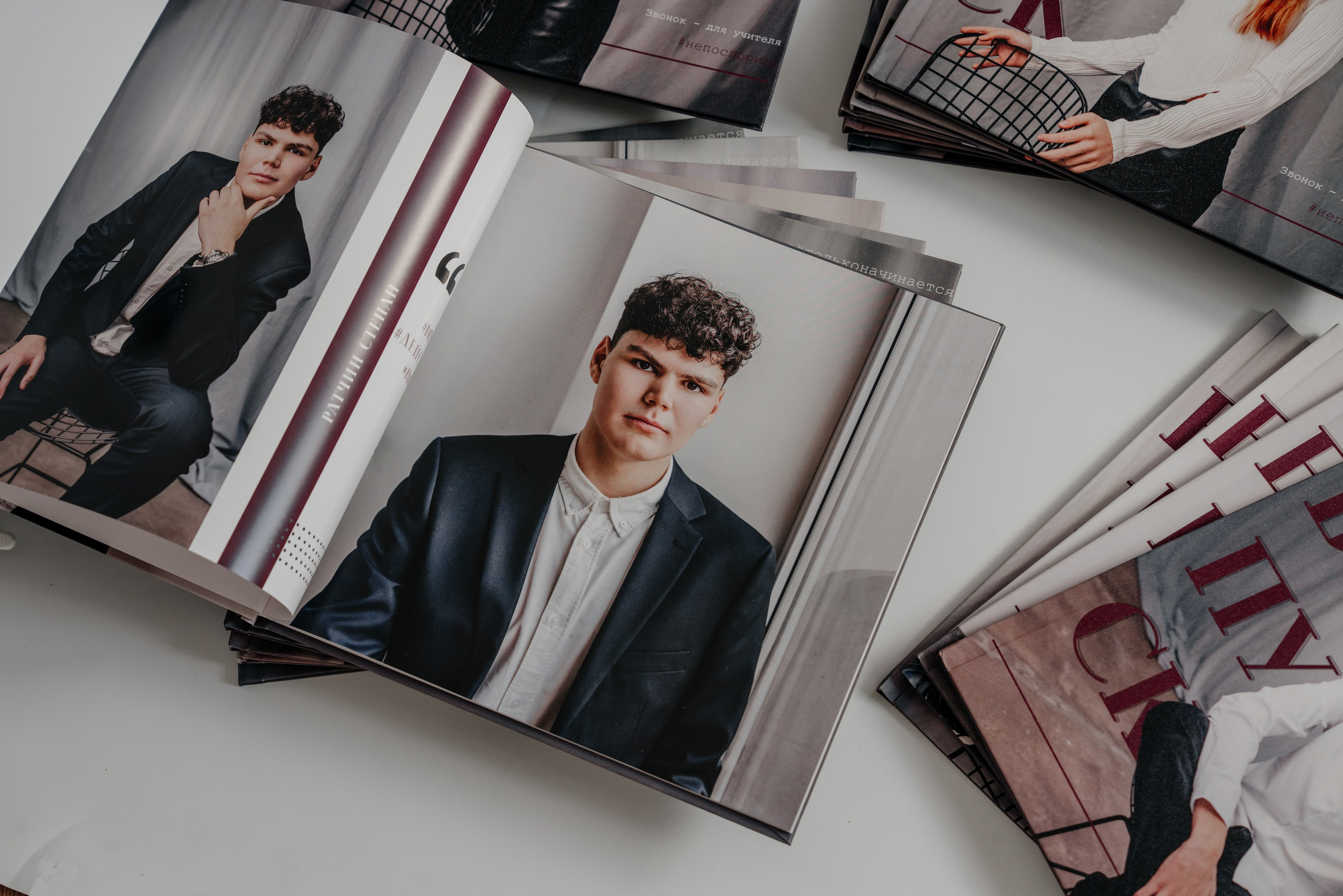 11 класс — листы мягкие 30×30. Школа № 102. Выпускные альбомы