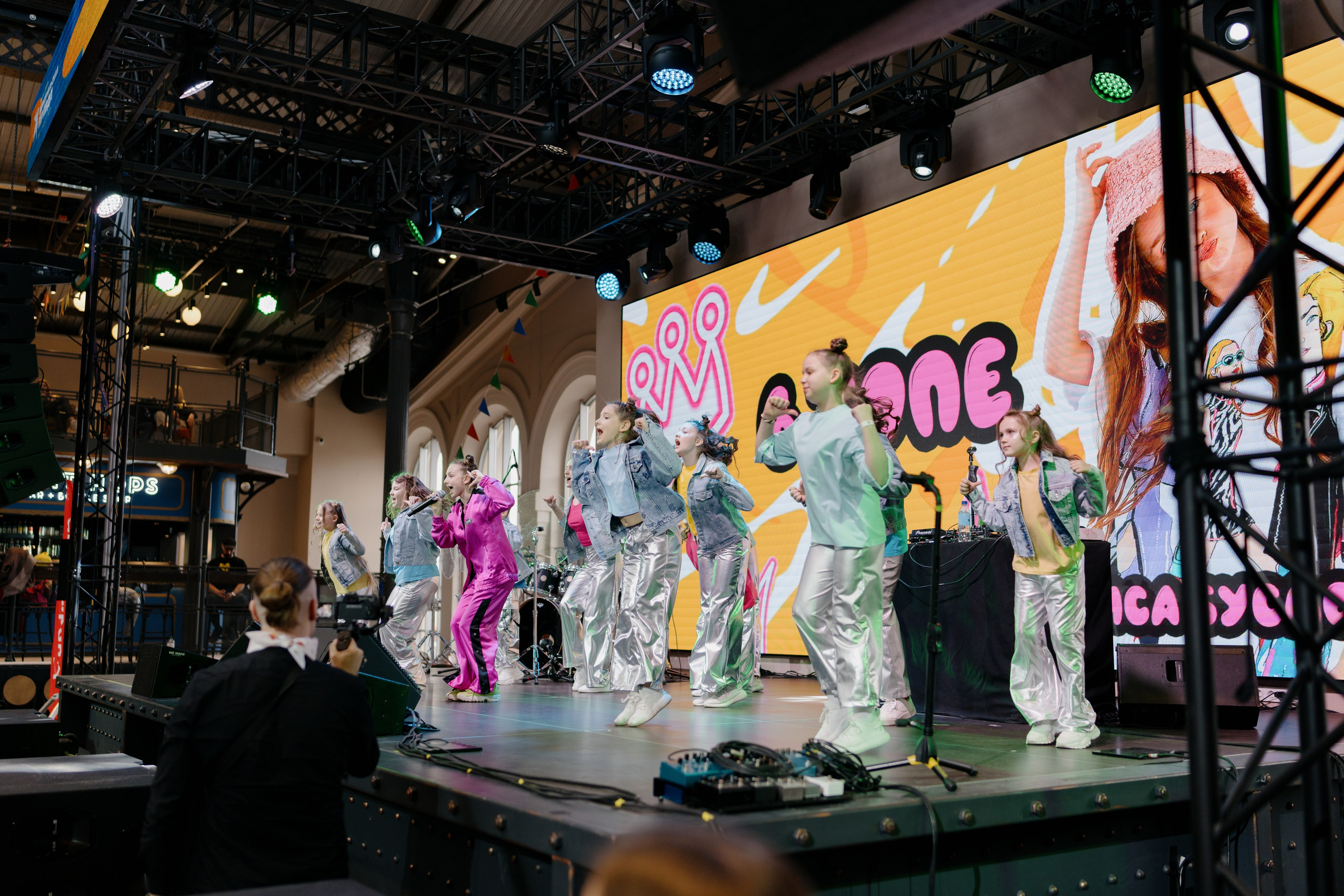 Три кота на «Каникулы с Комсомолкой» 04.05.24. Свадебный и семейный фотограф в Санкт-Петербурге Дмитрий Панин