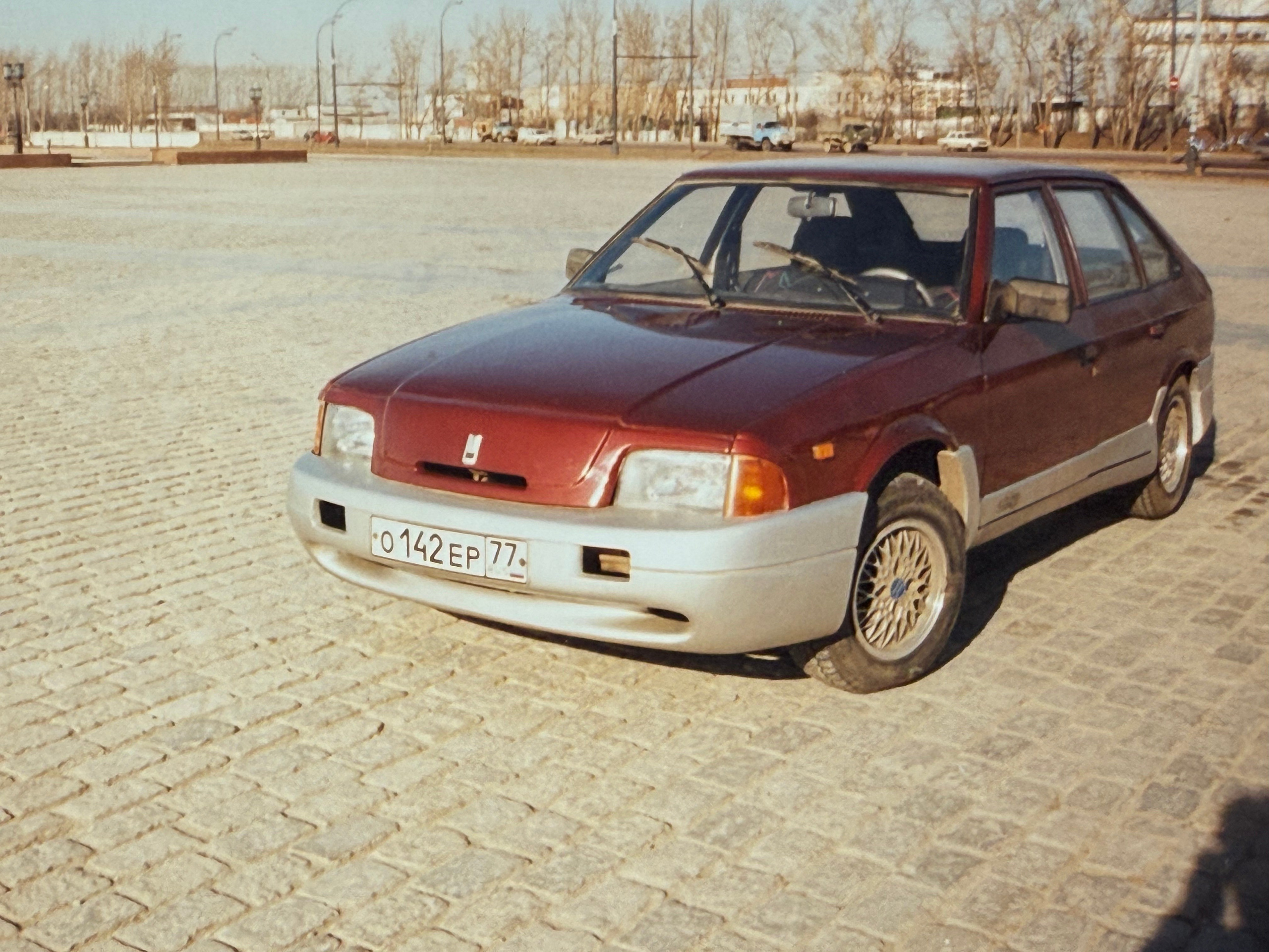 Аэродинамический обвес АЗЛК 2141. Художник Александр Захаров