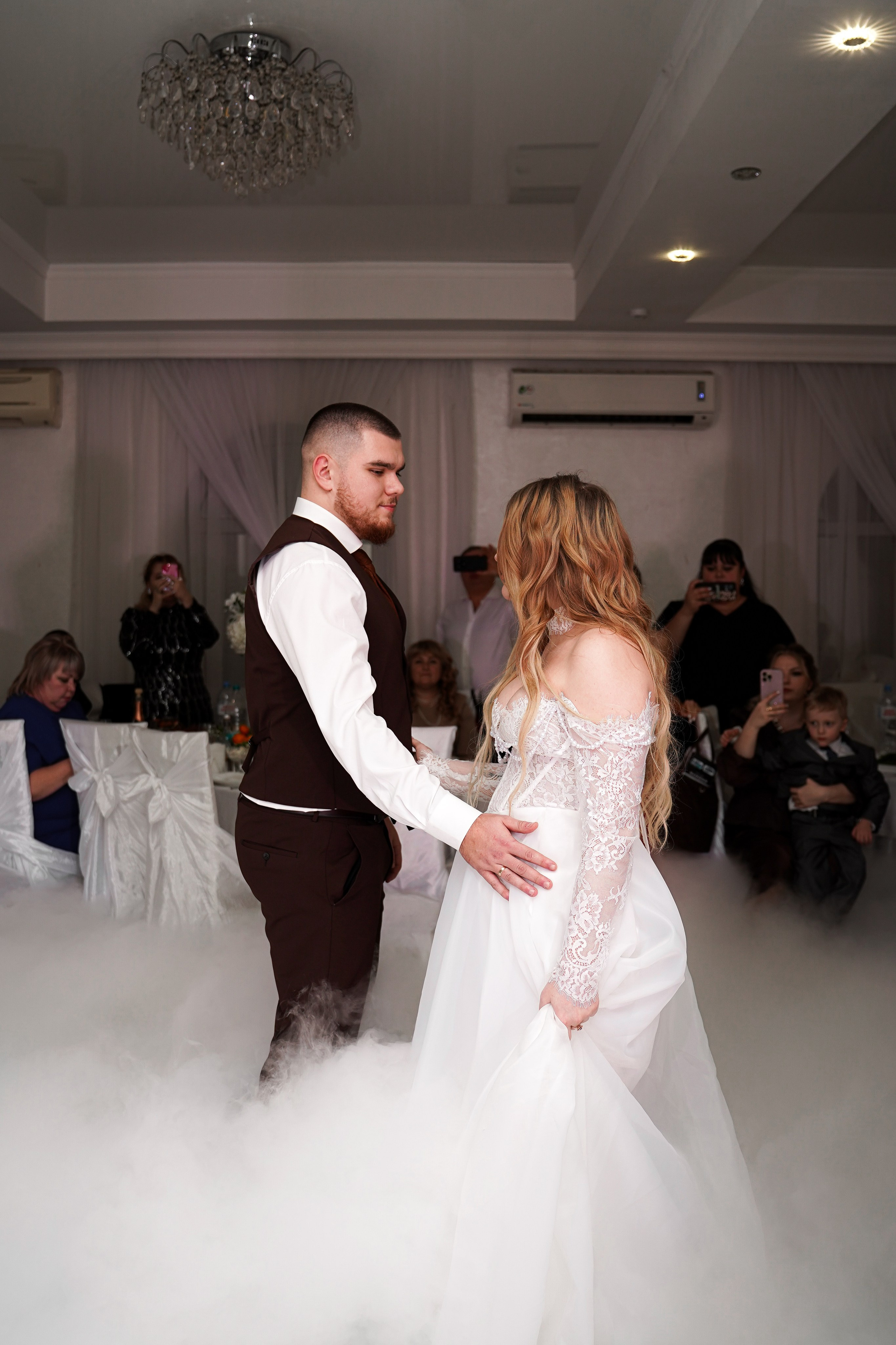 Свадебный банкет в ресторане «Верона». Свадебный фотограф в Ростове-на-Дону. Таинство Крещения и Венчания, семейные фотосессии. Алёна Чёботова