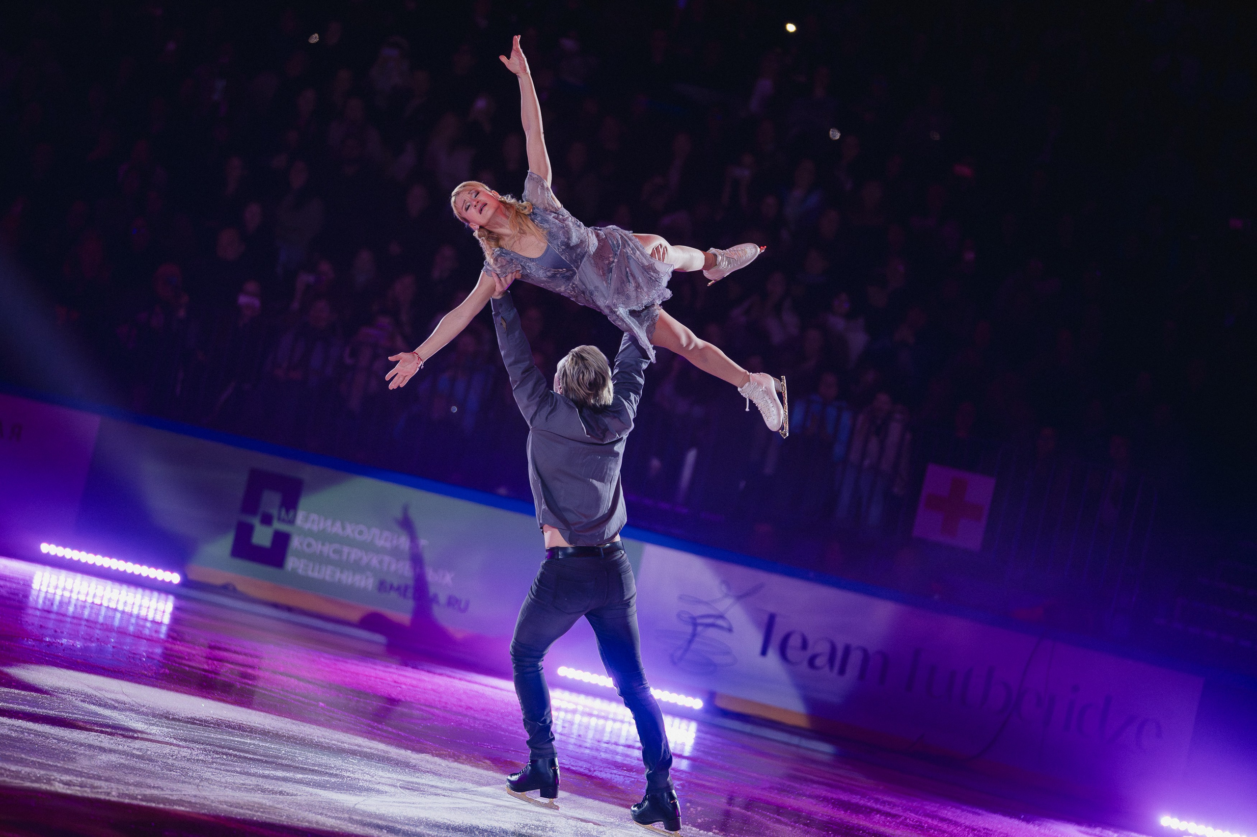 Шоу Этери Тутберидзе в Новосибирске. Воробьева Ксения — Спортивный и танцевальный фотограф Новосибирск