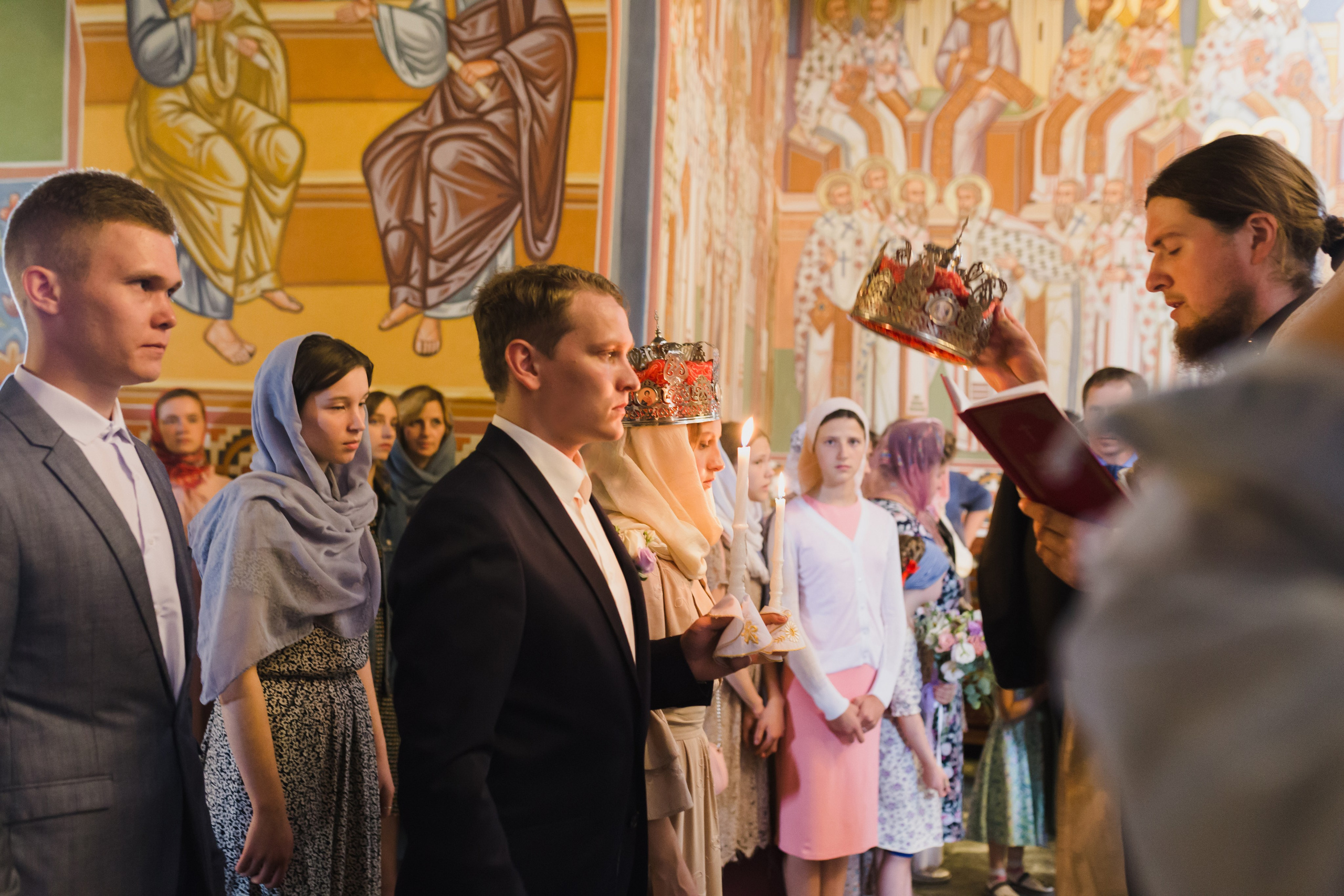 Фотосъемка таинства венчания в Успенском соборе. Семейный фотограф на крещение, венчание в Иваново Галина Скурихина