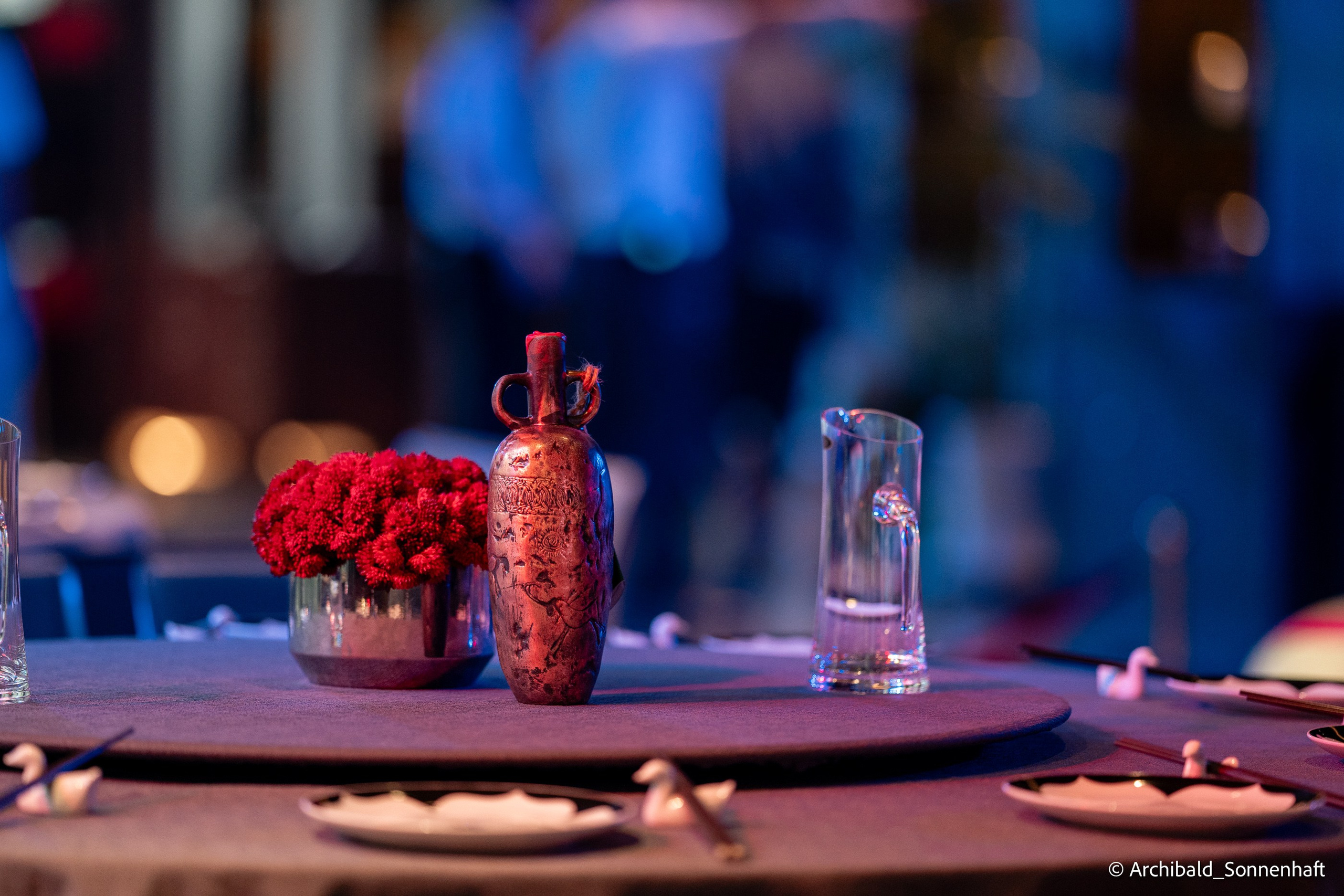 Georgian party. Photographer in Guangzhou, China. Archibald Sonnenhaft