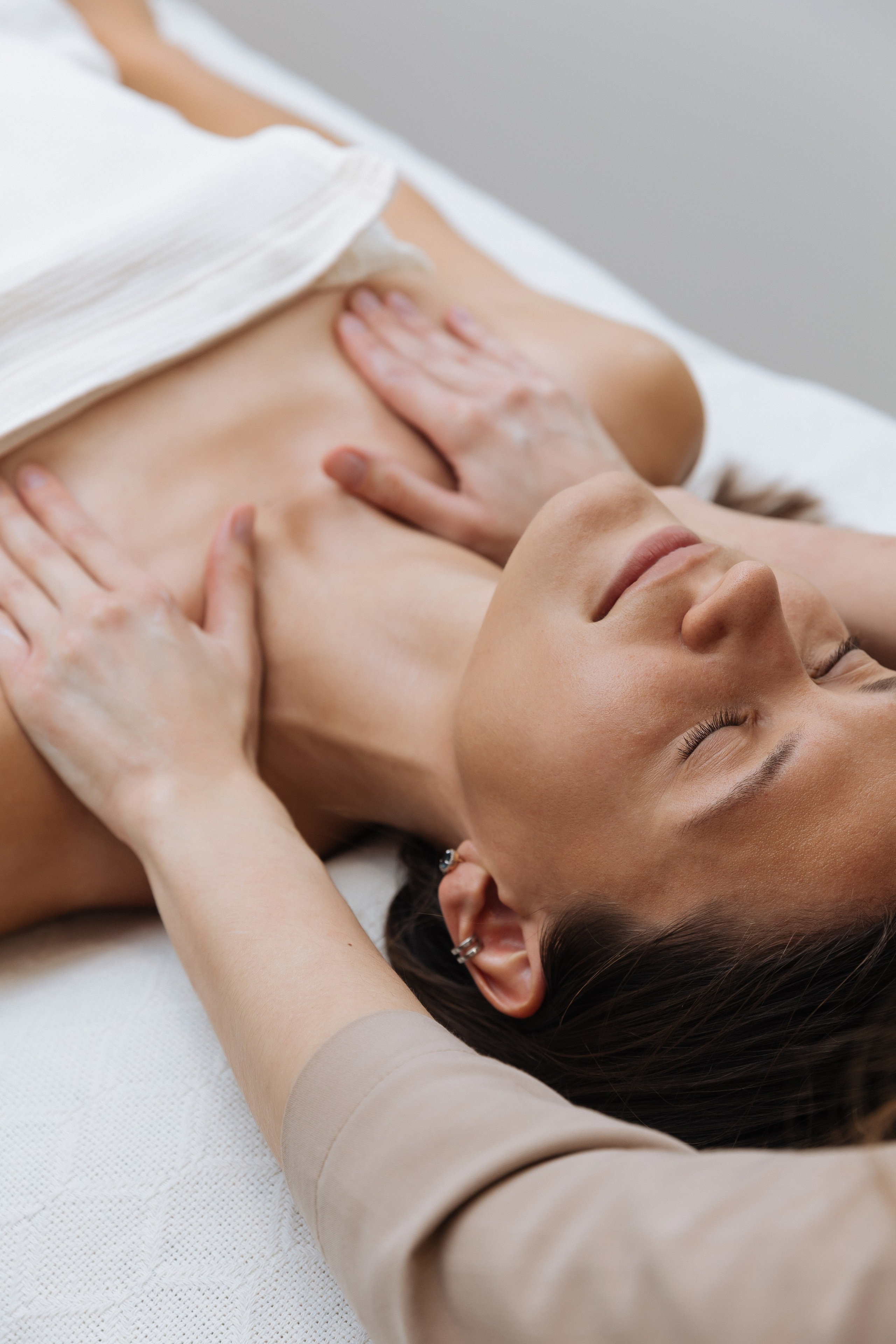 Код Красоты 〡 массаж • косметология. Мозжерина Ирина — Свадебный и семейный фотограф в Екатеринбурге