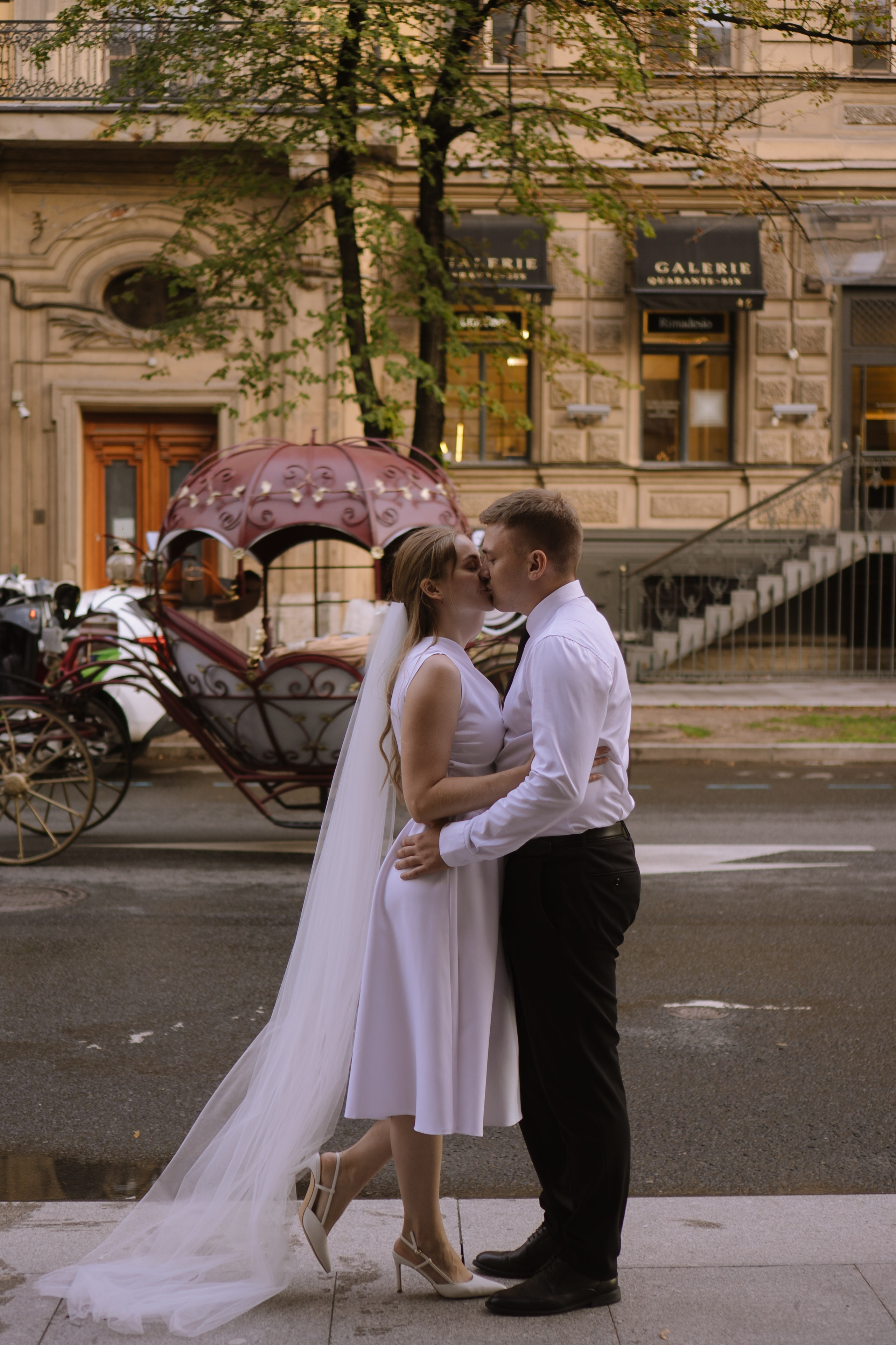 СВАДЕБНАЯ СЬЕМКА С ИСАКИЕВСКИМ СОБОРОМ, АСТОРИЯ И ЗАКОНОДАТЕЛЬНОЕ СОБРАНИЕ. Профессиональный фотограф, Санкт-Петербург — Виктория Богомолова