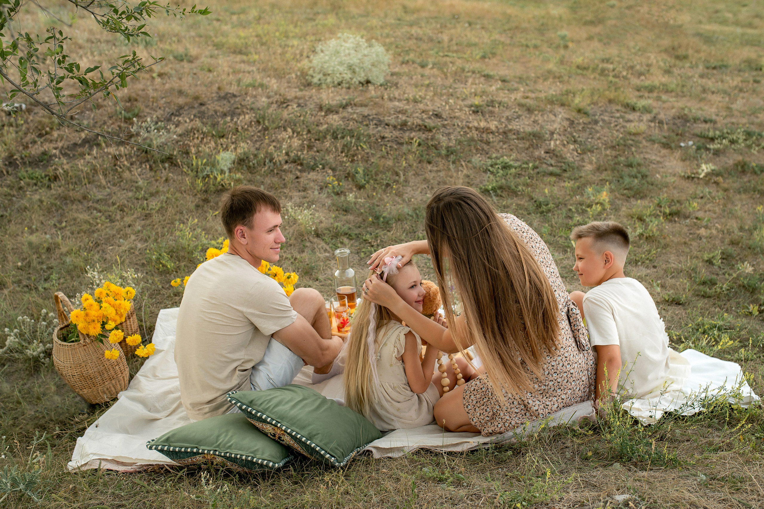 Семейная съемка на поляне 07.2024. Семейный и детский фотограф Наталья Горда