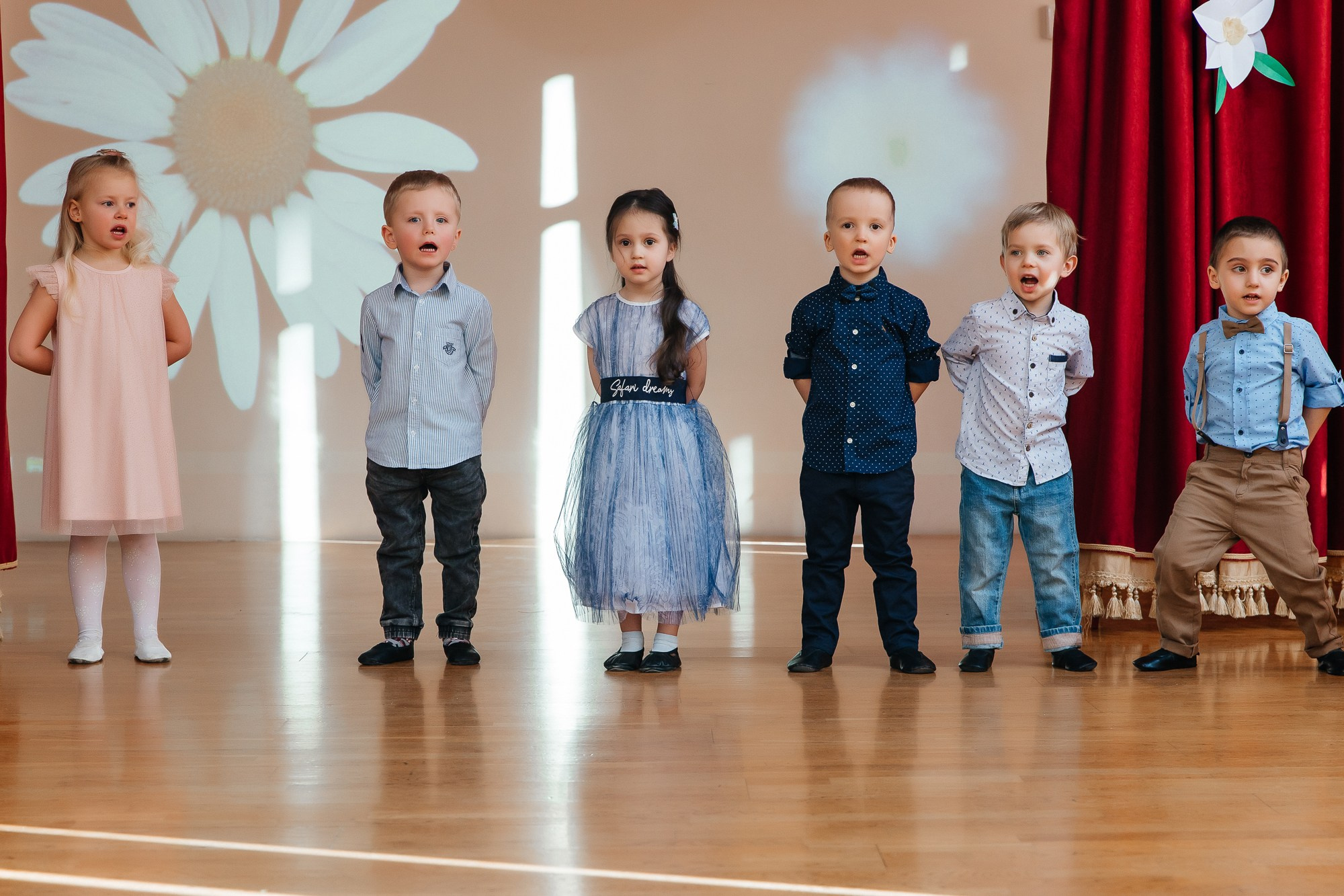 Детский сад № 93 — Утренник (07.03.2023). Свадебный и семейный фотограф Крамар Наталья