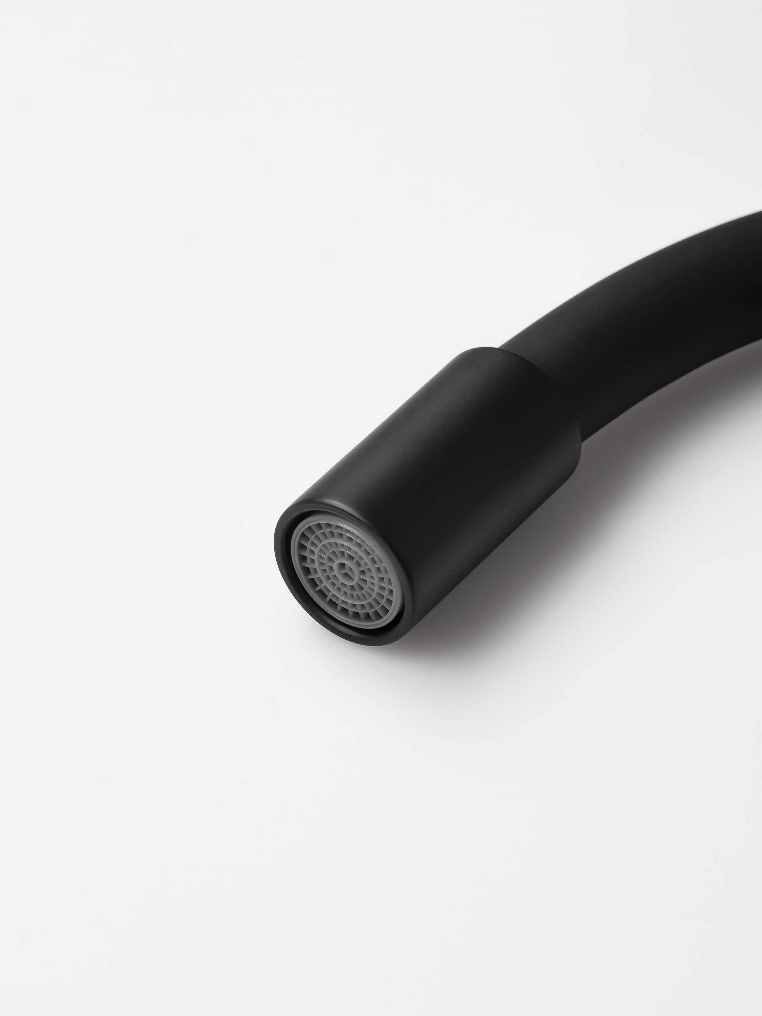 Краны. Предметный фотограф, инфографика и видео в Санкт-Петербурге