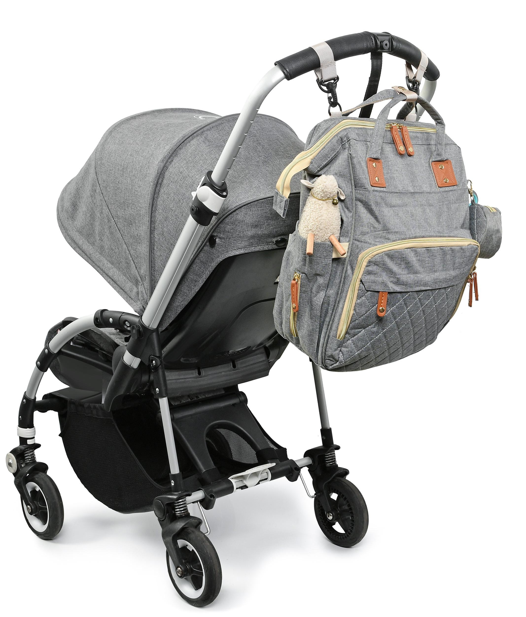 коляска серого цвета с чёрными колёсами на белом фоне