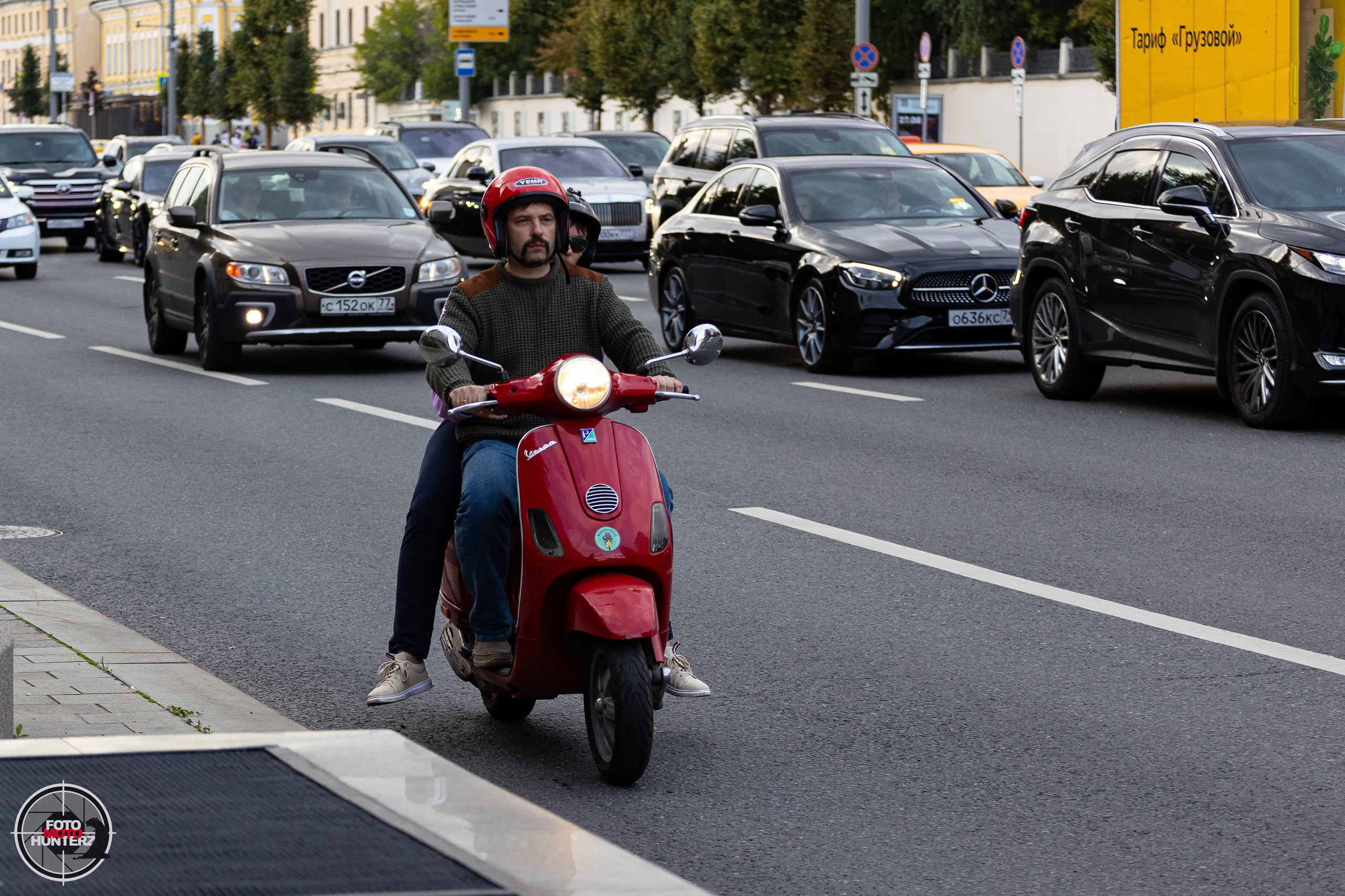Мотоциклы на улицах города. Фотограф Ольга Гирусова «Пантерочка» Москва